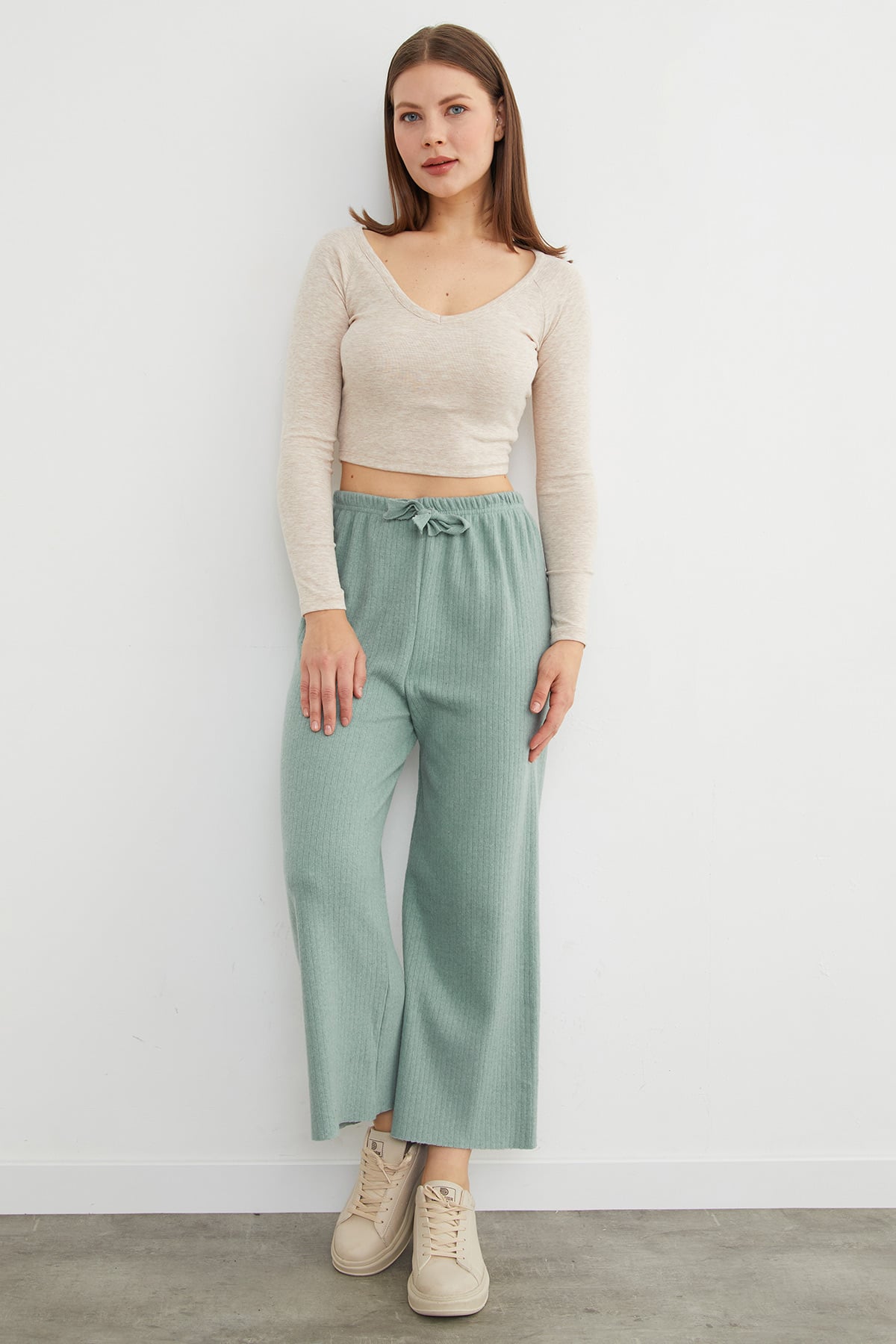 Basic Fitilli Beli Lastikli Pantolon 3