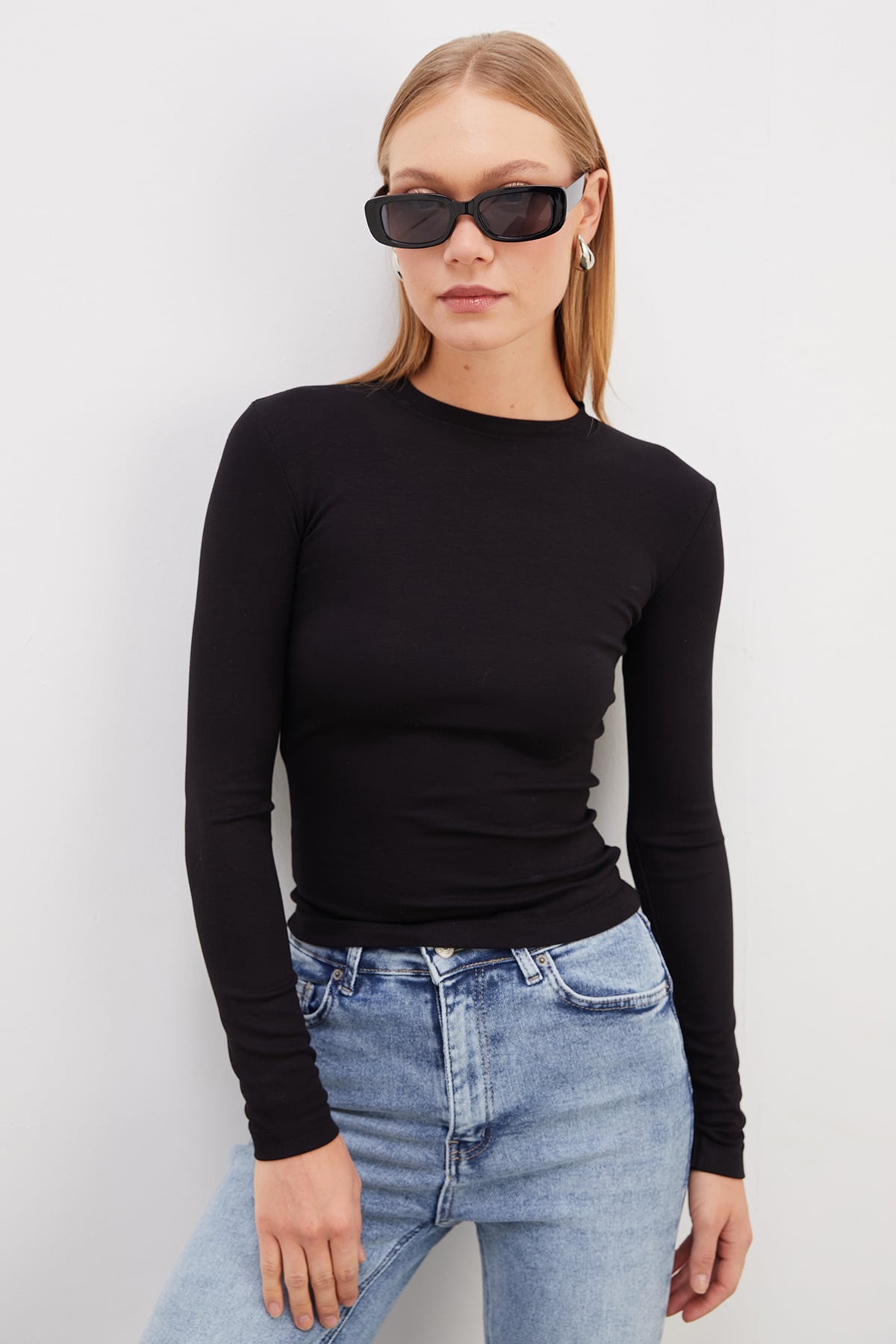 Basic Bisiklet Yaka Slim Fit Crop Bluz 6