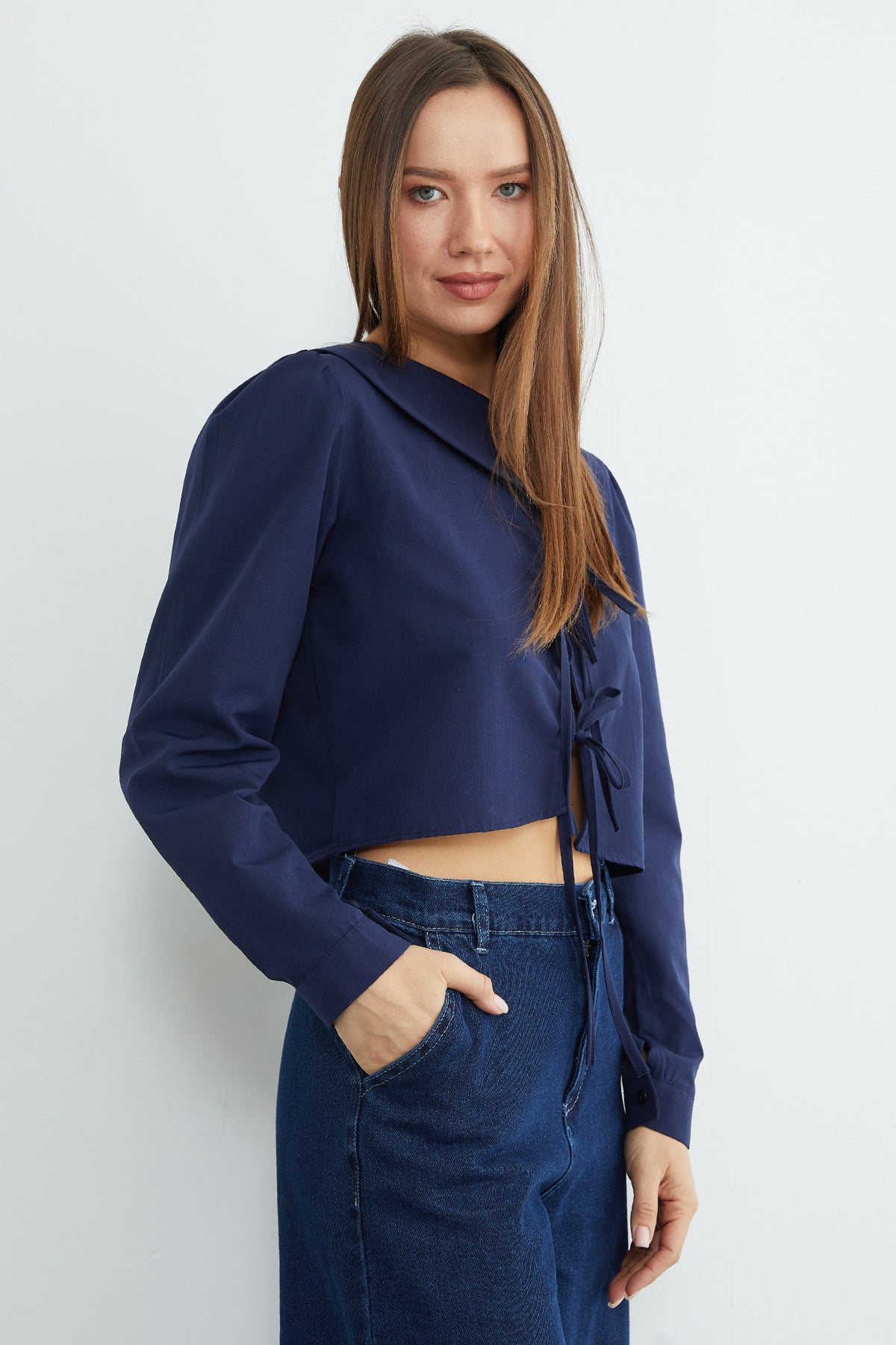 Önden Bağlamalı Bebe Yaka Crop Bluz 7