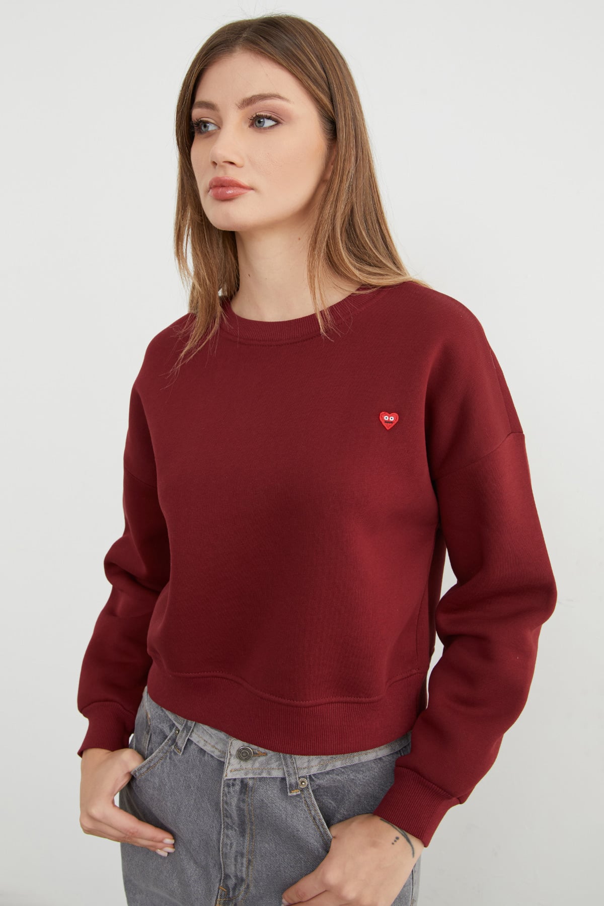 3 İplik Kalp Nakışlı Bisiklet Yaka Sweatshirt 3