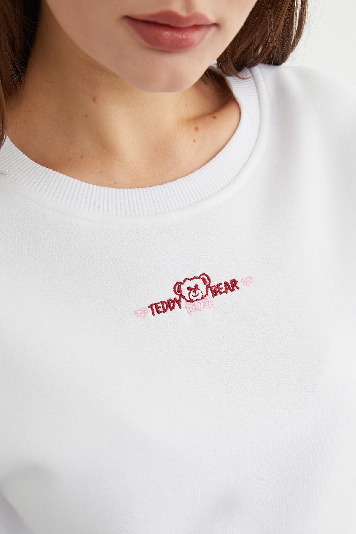 3 İplik Ayıcık Nakışlı Crop Sweatshirt 5