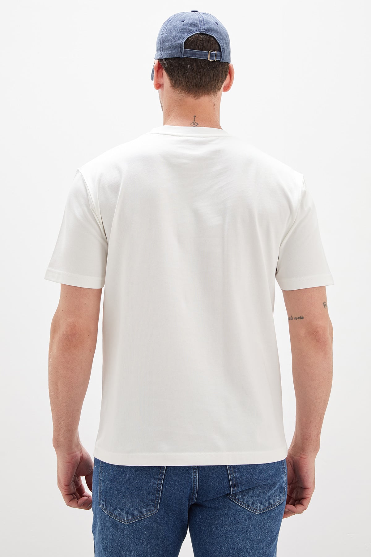 Basic Bisiklet Yaka Regular Tişört 6
