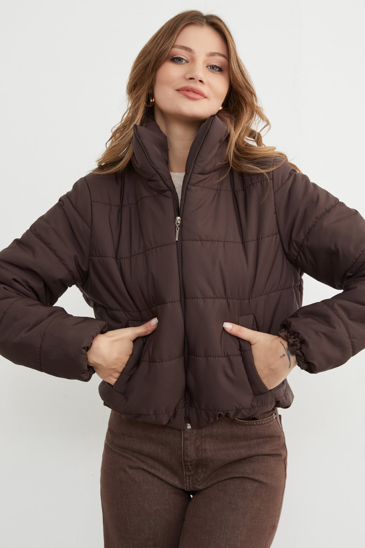 Beli Lastikli Crop Şişme Mont 7