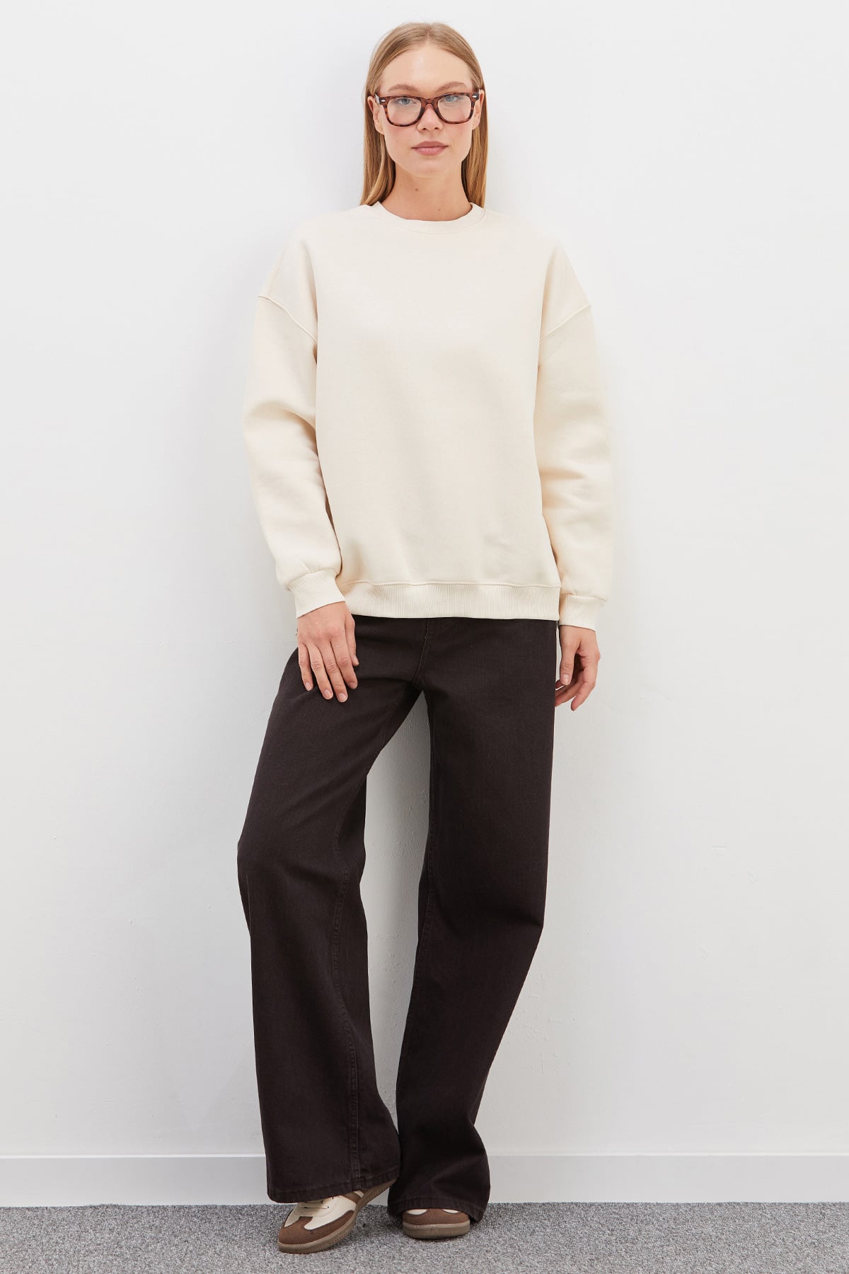 3 İplik Basic Bisiklet Yaka Oversize Sweatshirt 4