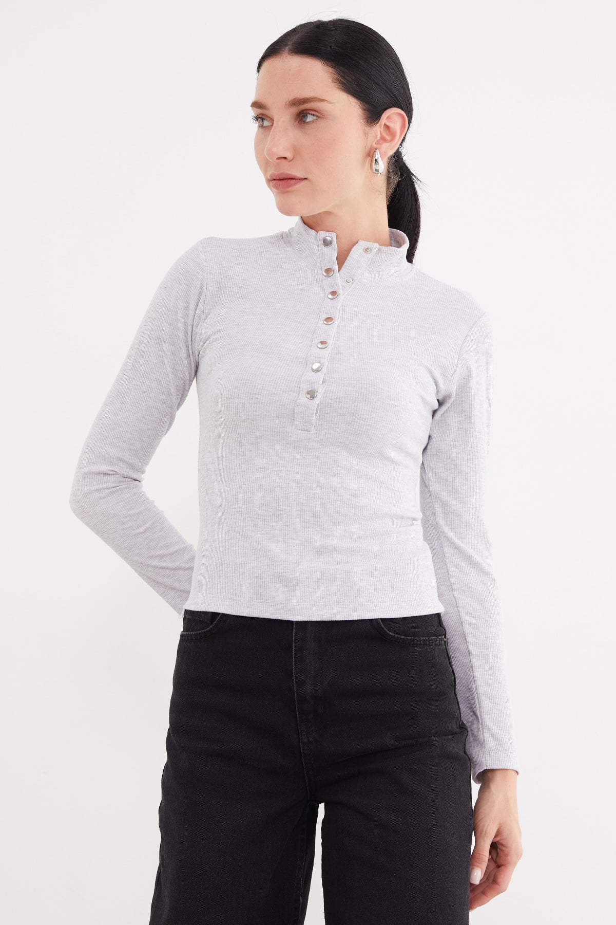 Kadın Fitilli Yarım Çıtçıtlı Dik Yaka Slim Fit Bluz 6