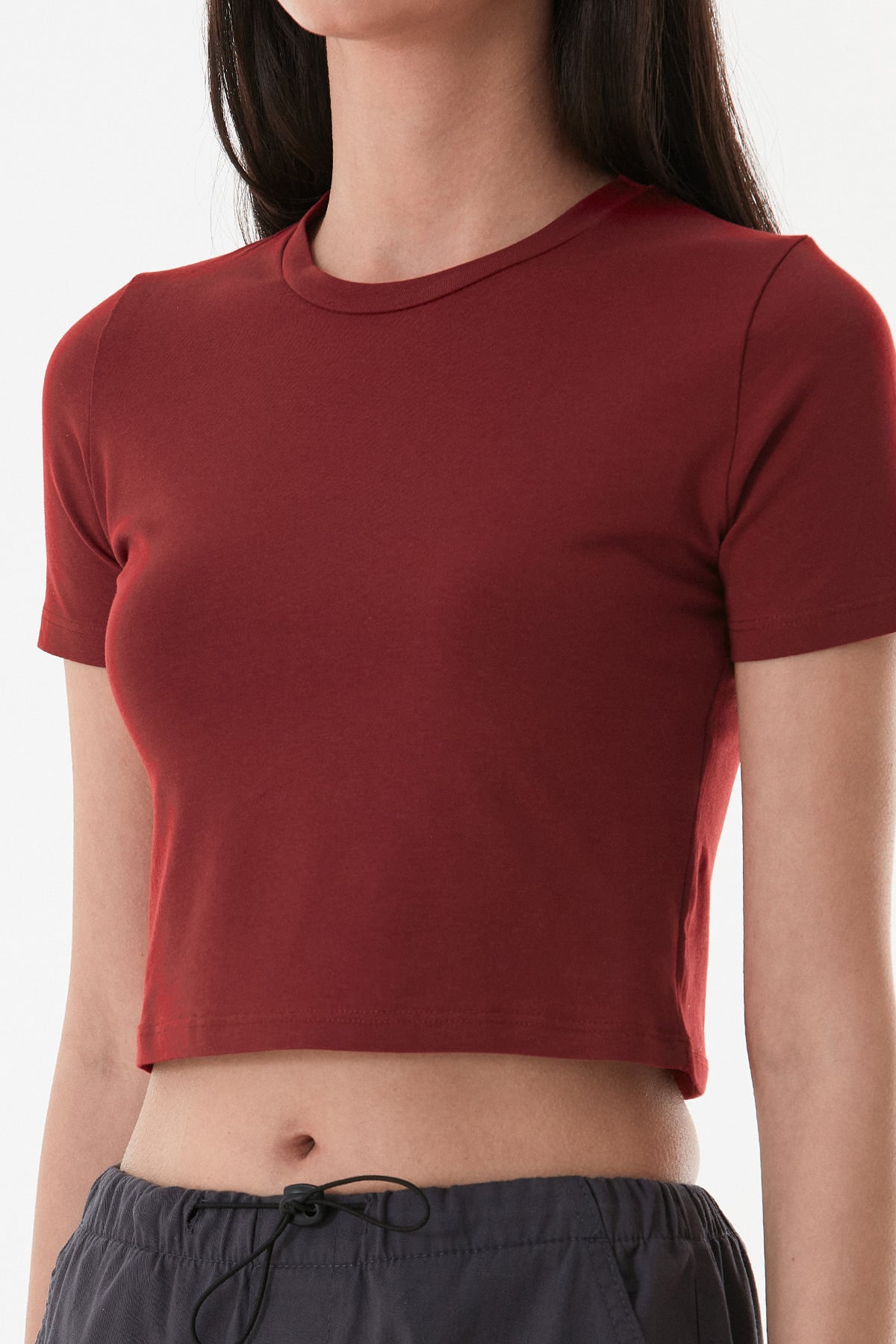 Basic Bisiklet Yaka Crop Tişört 8