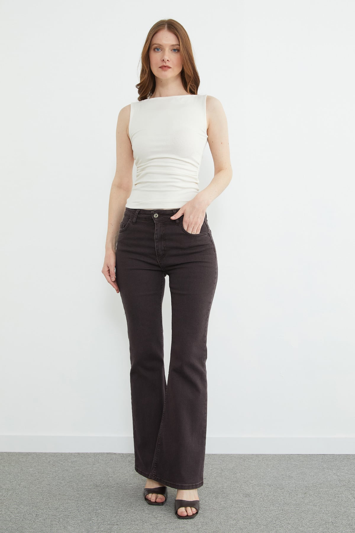 Normal Bel Fermuarlı Flare Jean 4