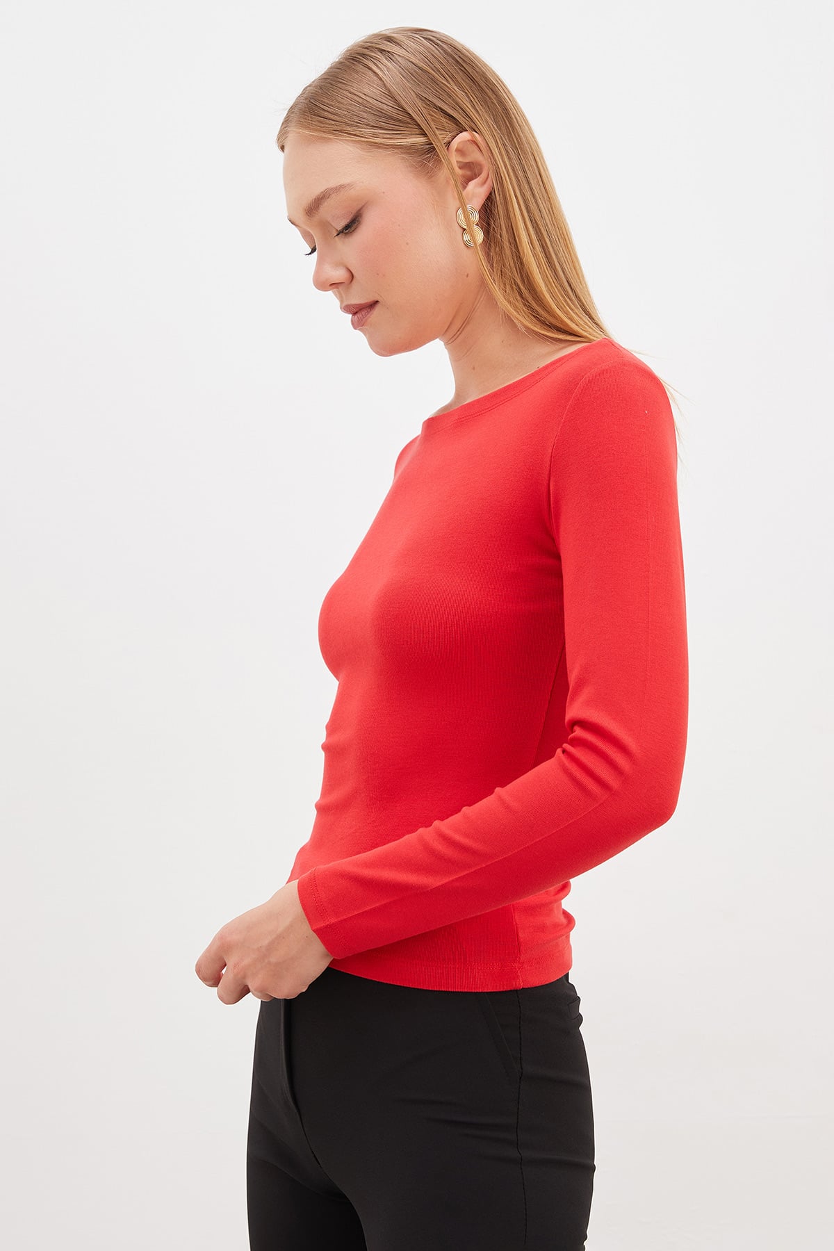 Basic Kayık Yaka Slim Fit Bluz 3