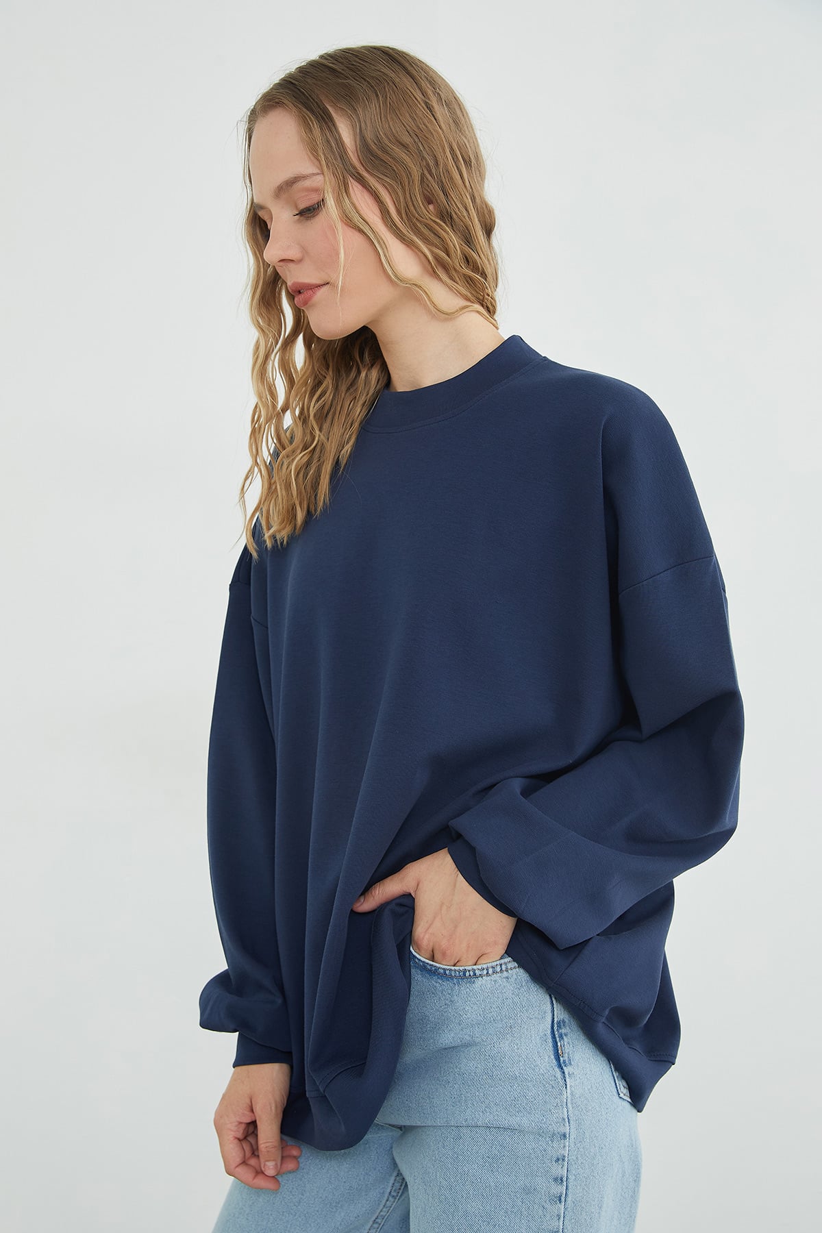 Basic Bisiklet Yaka Oversize Sweatshirt 7