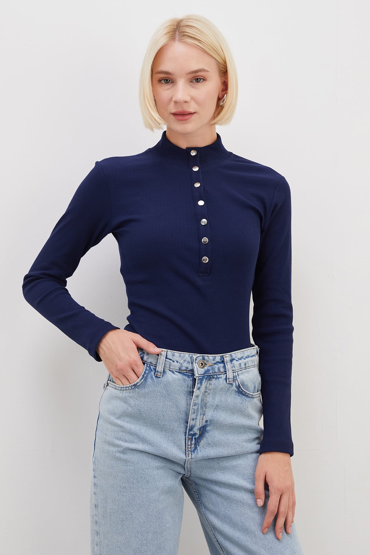 Fitilli Yarım Çıtçıtlı Dik Yaka Slim Fit Bluz 5
