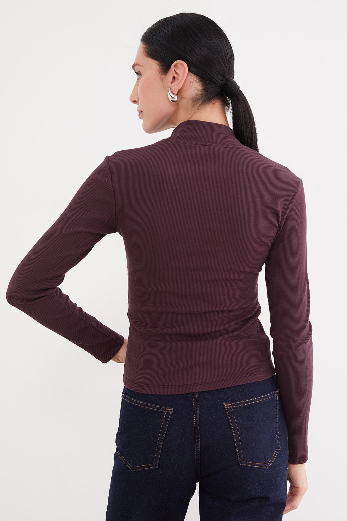 Kadın Fitilli Yarım Çıtçıtlı Dik Yaka Slim Fit Bluz 8