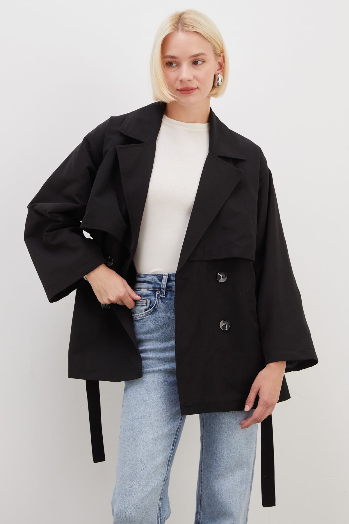 Pelerinli Kuşaklı Geniş Kol Oversize Trençkot 4