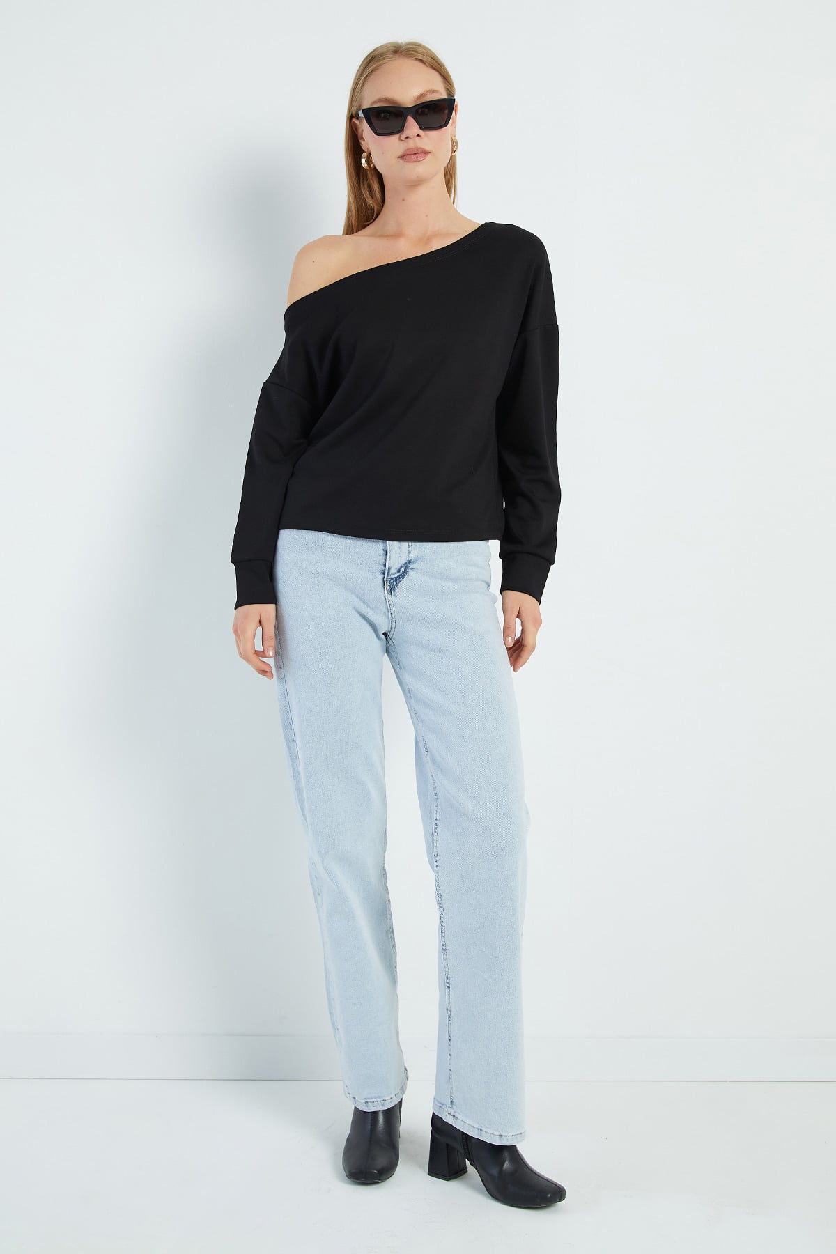 Basic Kayık Yaka Modal Sweatshirt 6