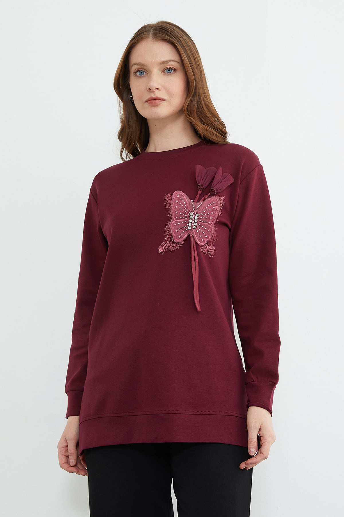 Fullamodest Kelebek Nakışlı Taşlı Bisiklet Yaka Tunik