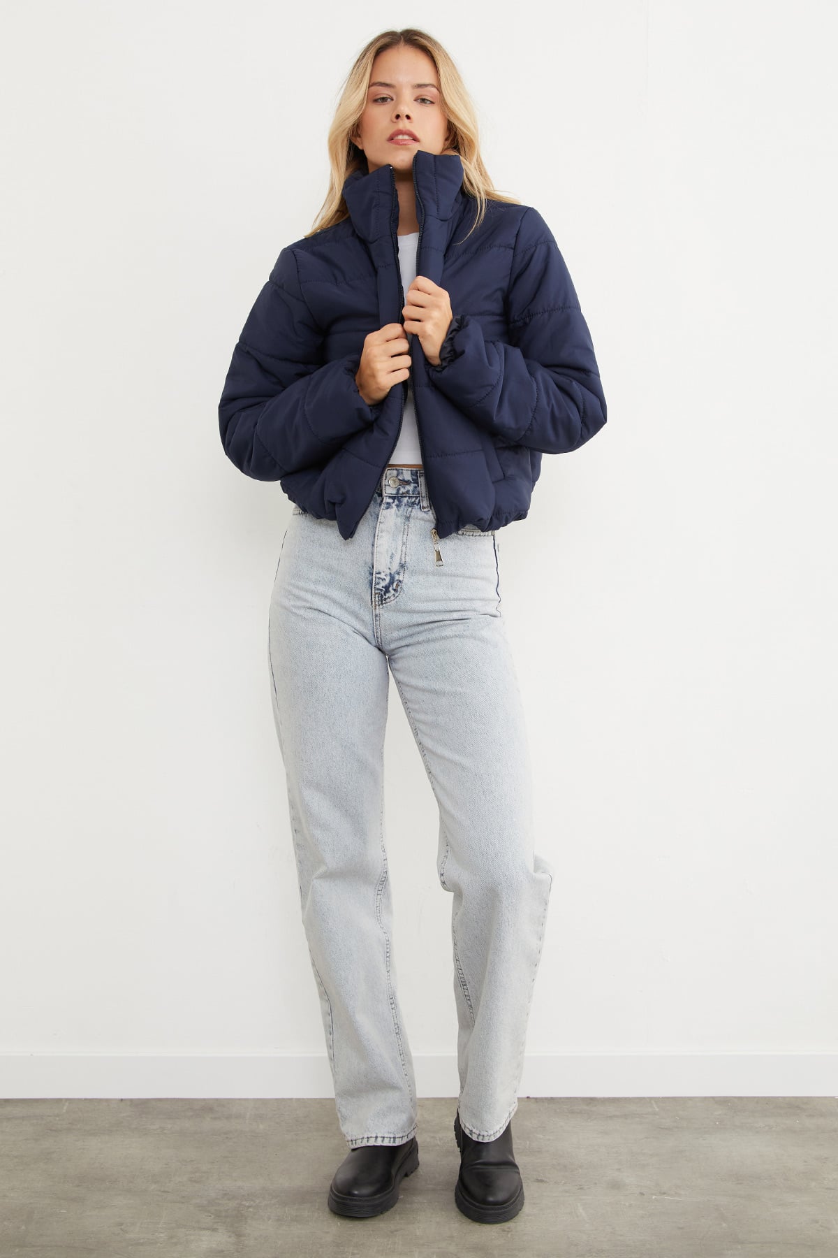 Beli Lastikli Crop Şişme Mont 4