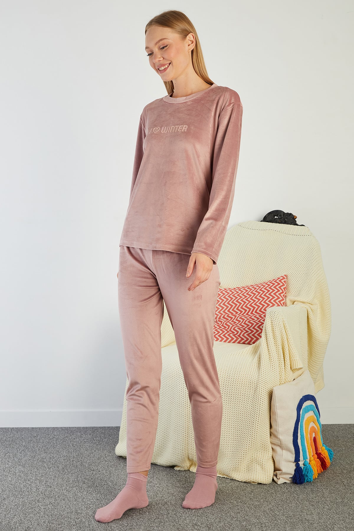 I Love Winter Kabartma Baskılı Kadife Pijama Takımı 4