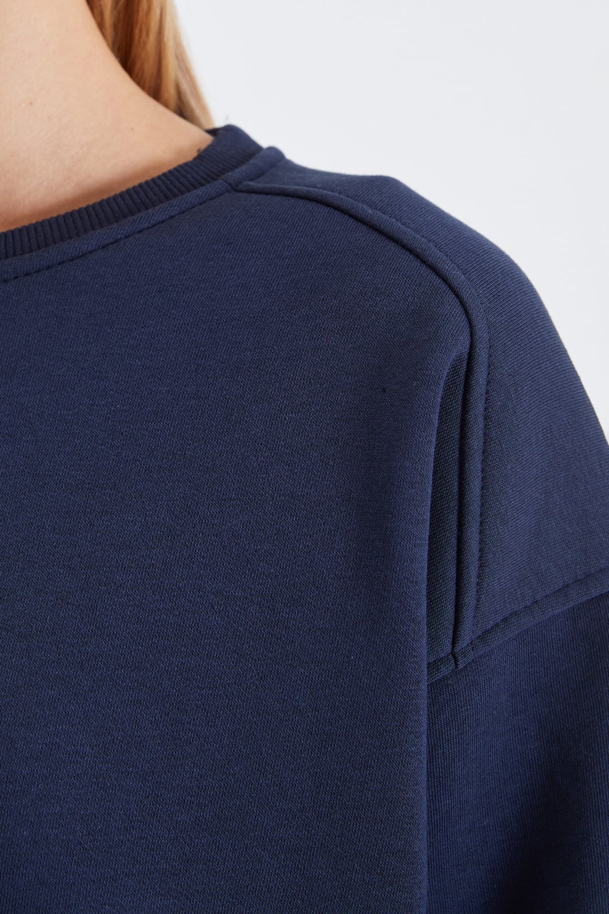 3 İplik Basic Bisiklet Yaka Oversize Sweatshirt 8