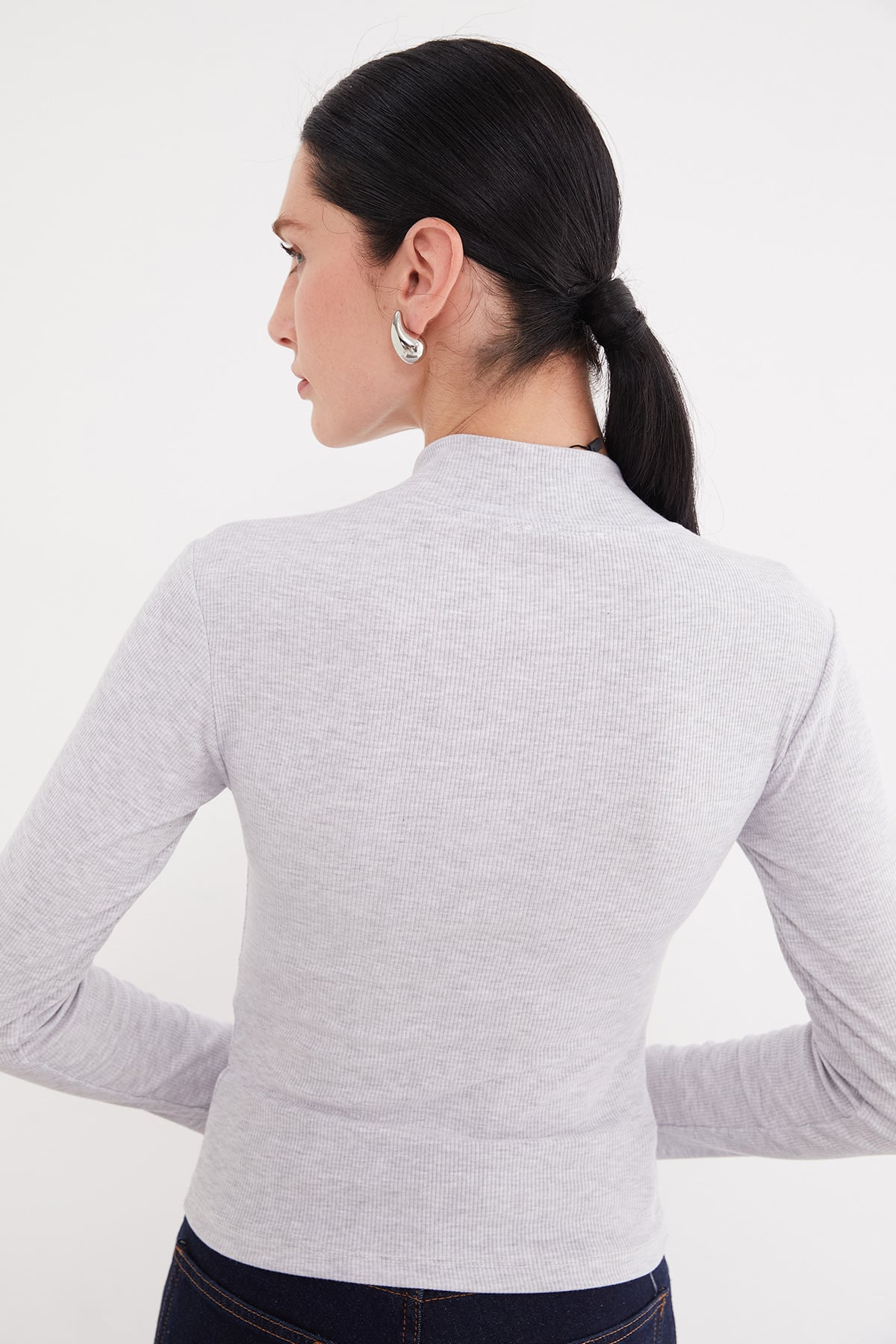 Kadın Fitilli Yarım Çıtçıtlı Dik Yaka Slim Fit Bluz 8