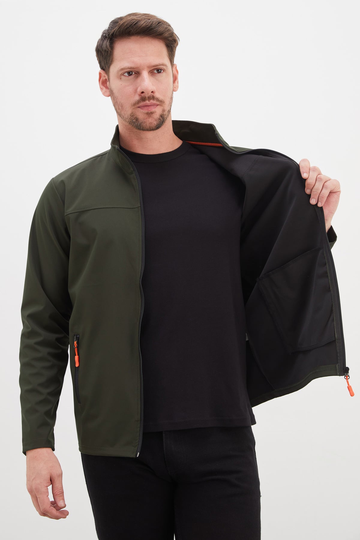 Fermuarlı Dik Yaka Softshell Ceket 6