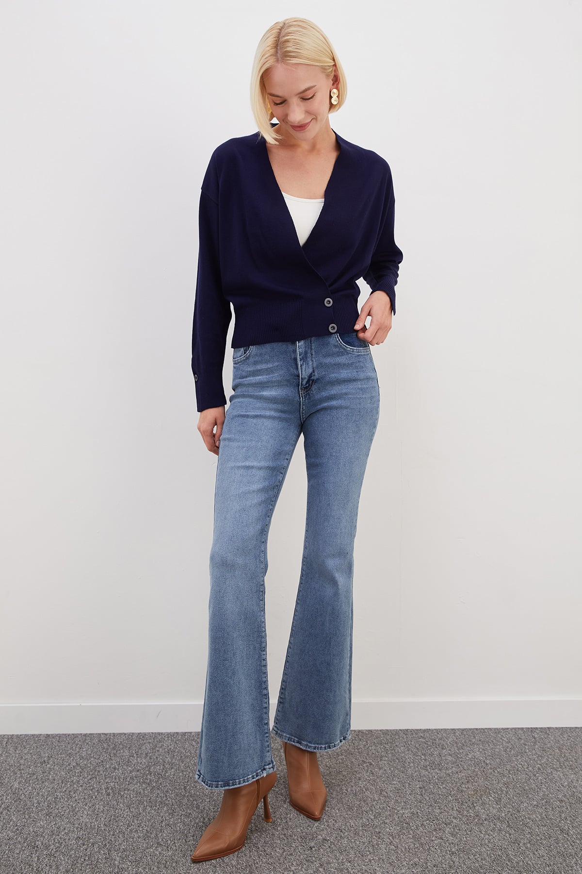 Kruvaze Yaka Salaş Triko Hırka 4
