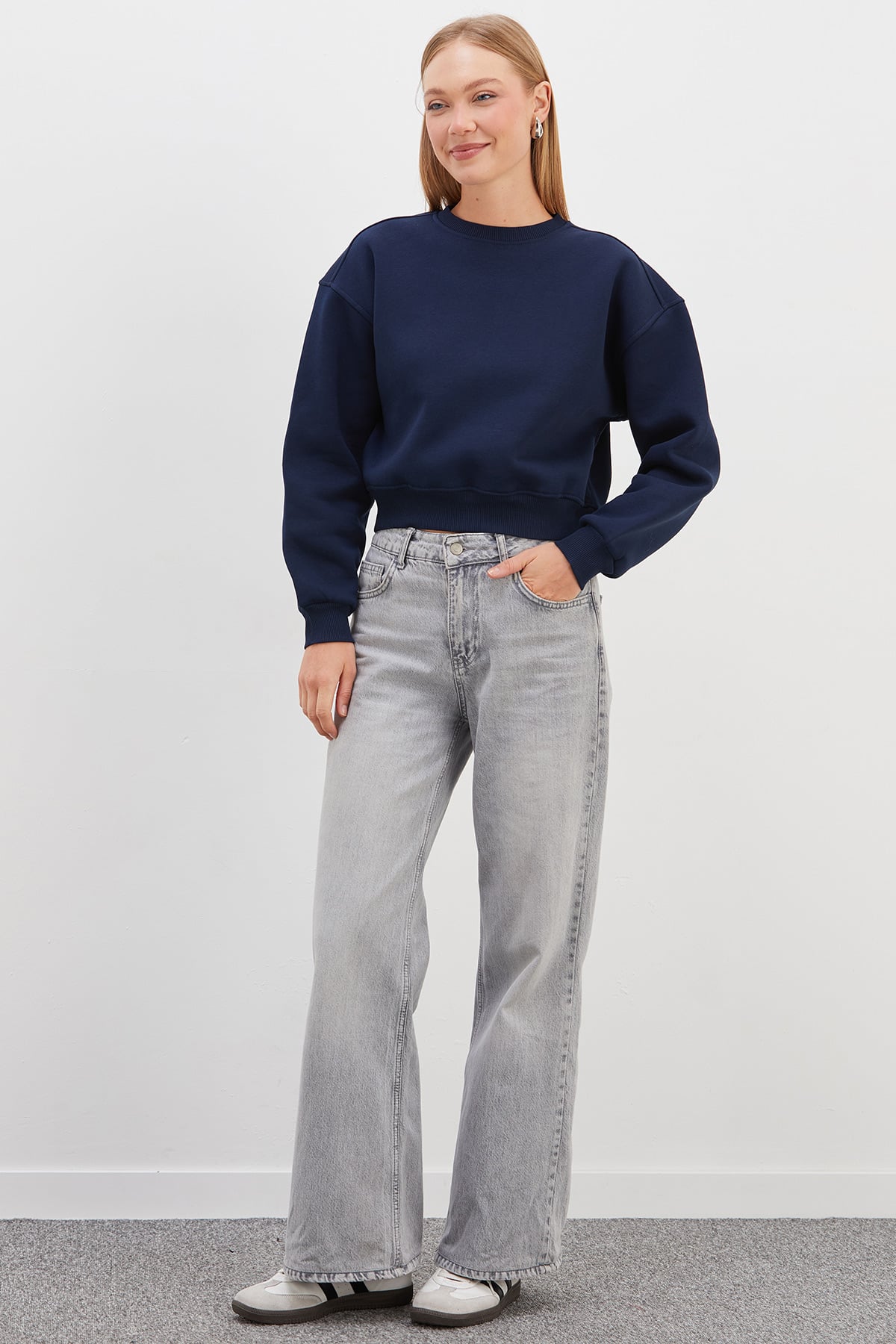 3 İplik Basic Ribanalı Crop Sweatshirt 5
