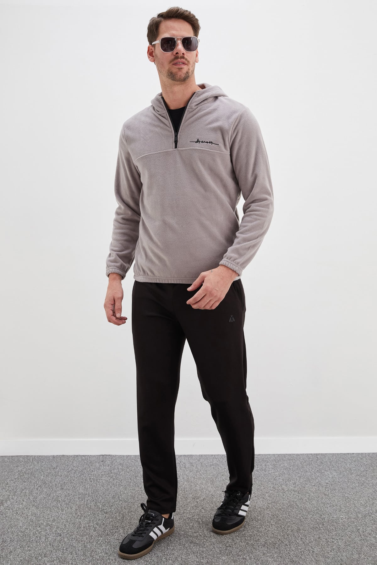 Yarım Fermuarlı Kapüşonlu Polar Sweatshirt 2