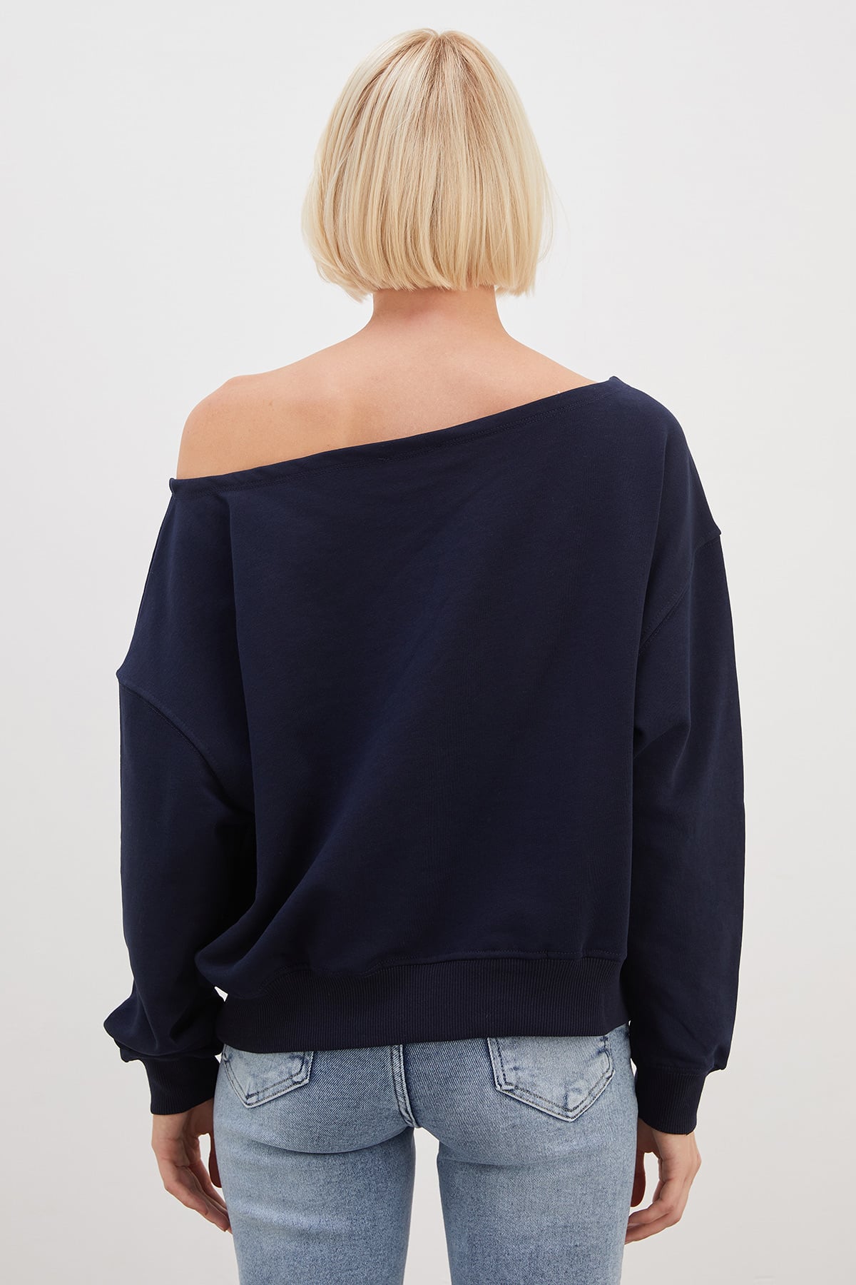 3 İplik Şardonsuz Kayık Yaka Oversize Sweatshirt 8