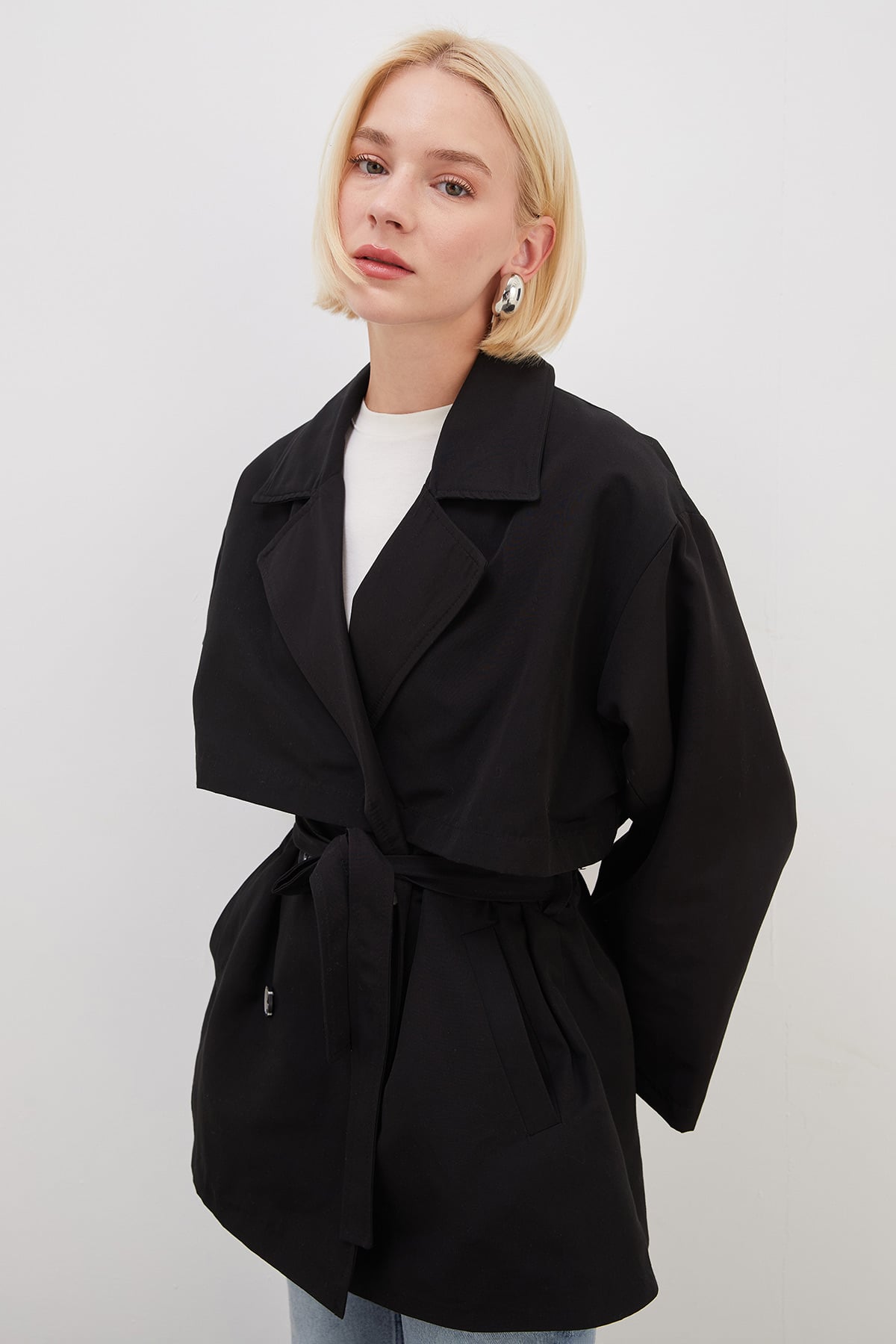 Pelerinli Kuşaklı Geniş Kol Oversize Trençkot 6