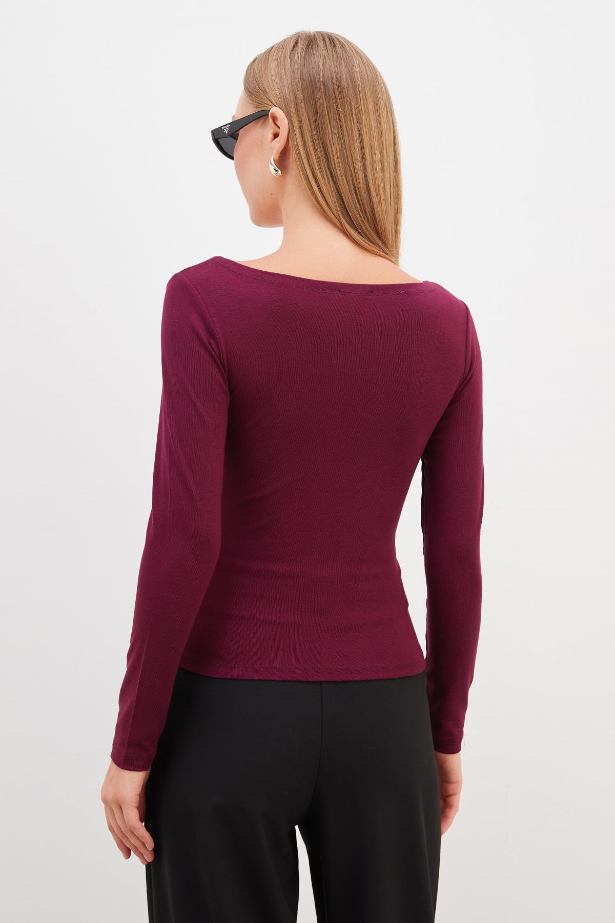 Basic Kayık Yaka Slim Fit Bluz 8