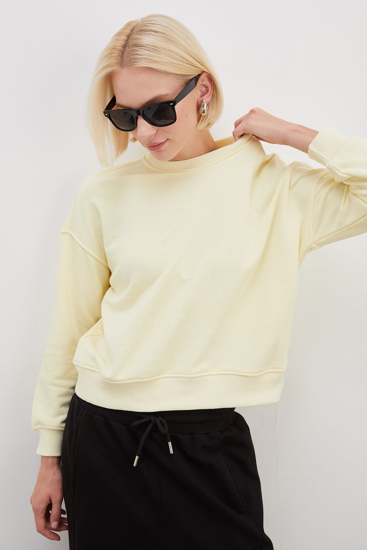 3 İplik Şardonsuz Basic Bisiklet Yaka Sweatshirt 7