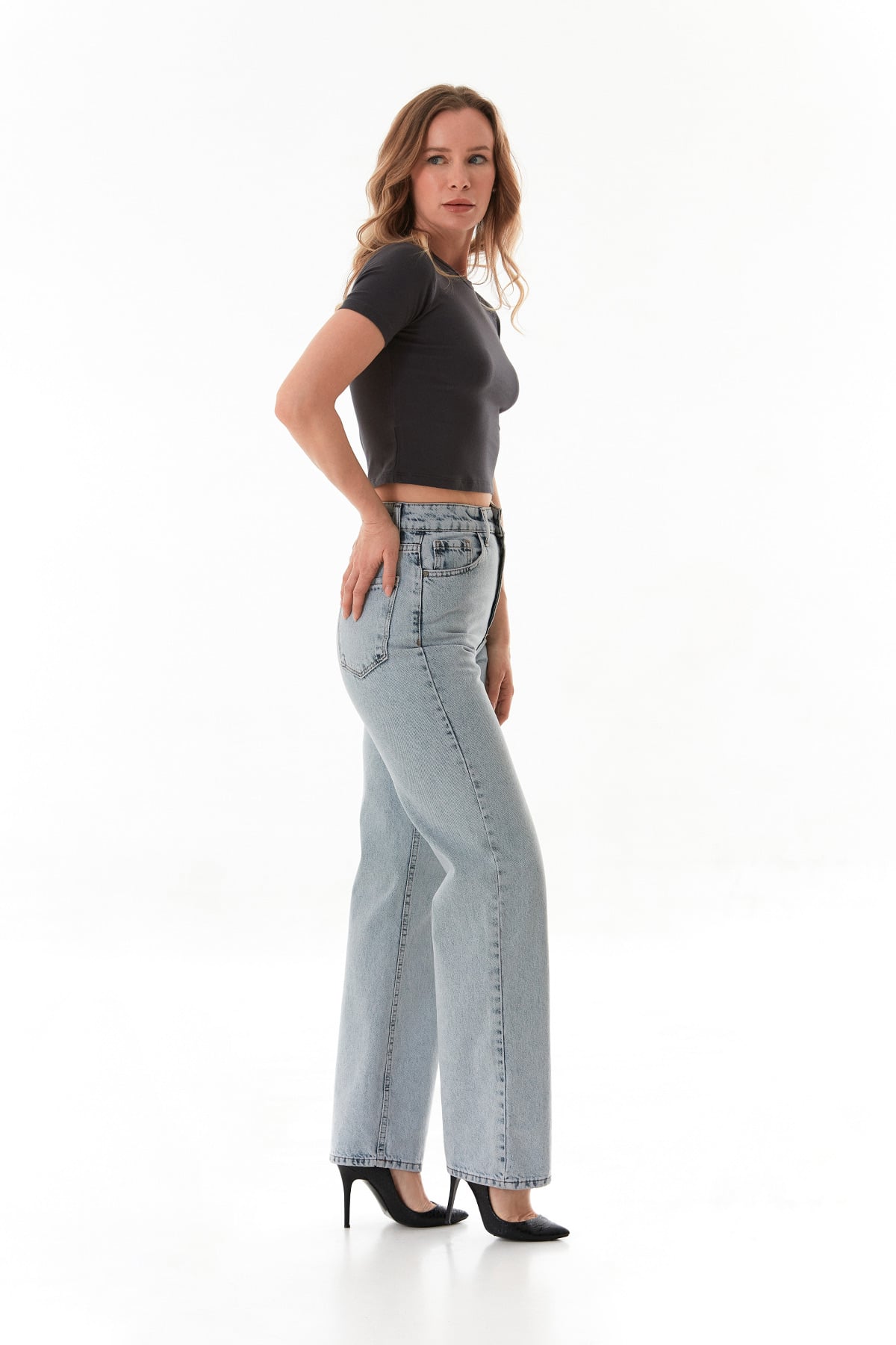 Basic Bisiklet Yaka Crop Tişört 4