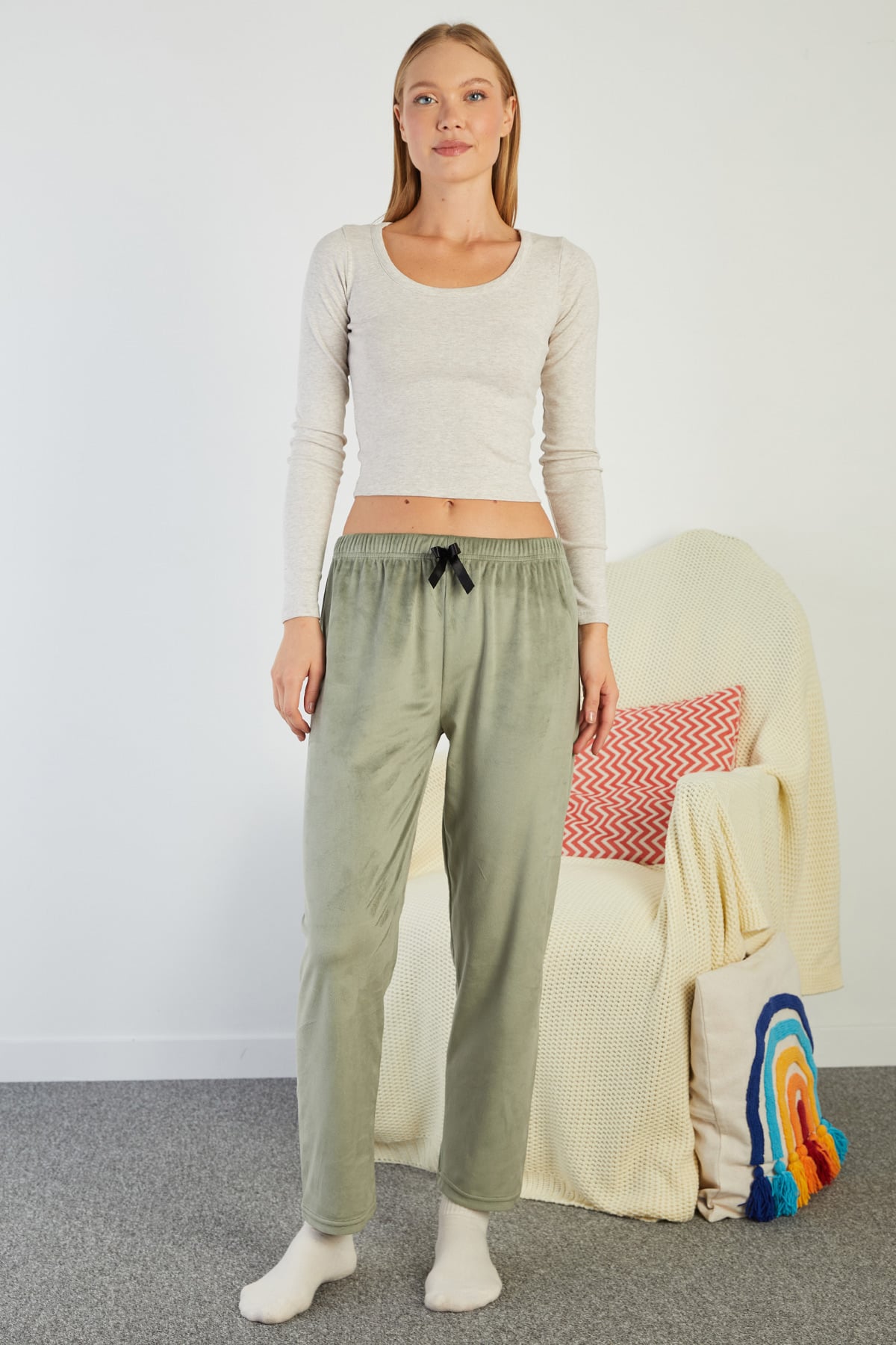 Fiyonklu Beli Lastikli Kadife Pijama Altı 3