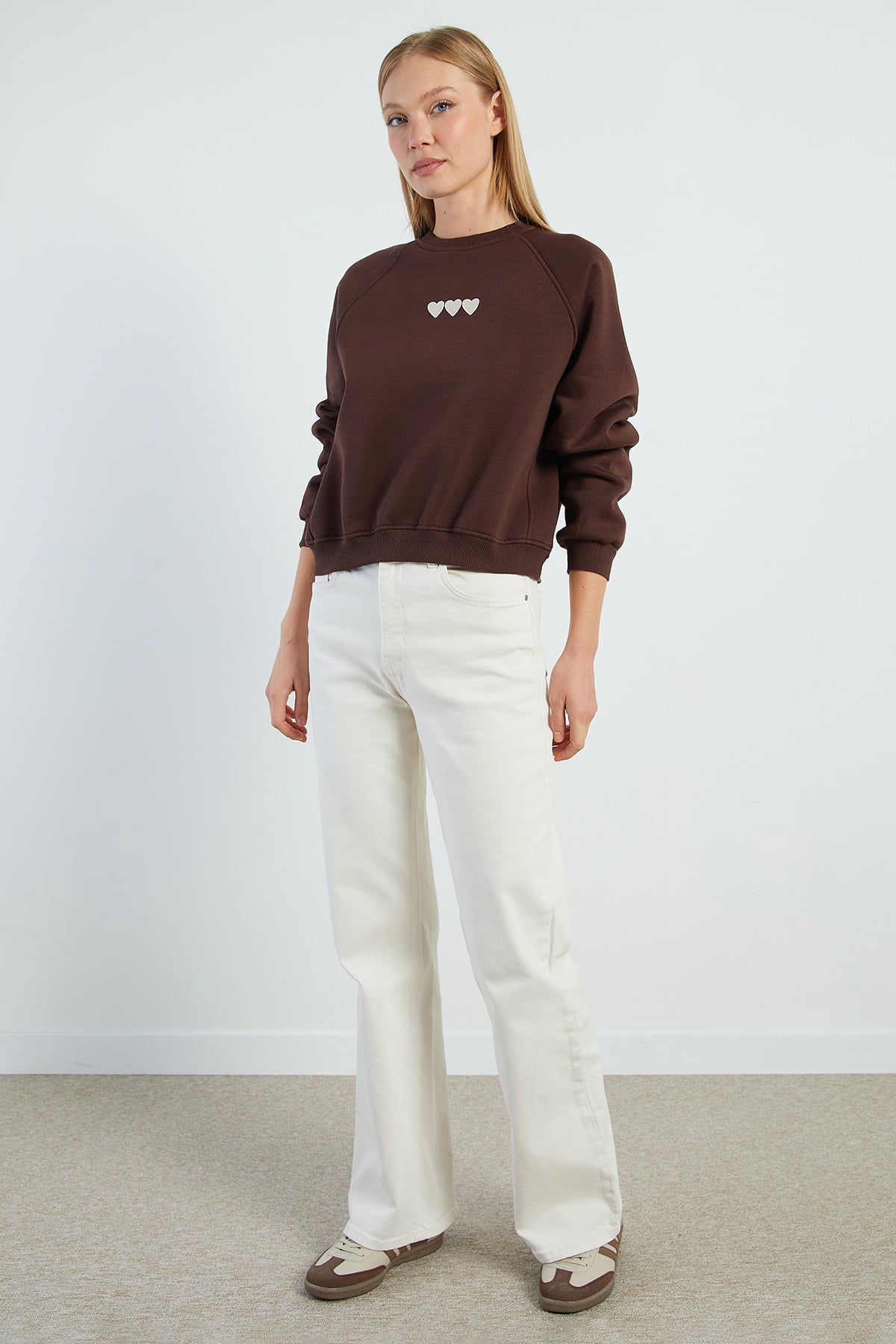 3 İplik Kalp Nakışlı Oversize Sweatshirt 6