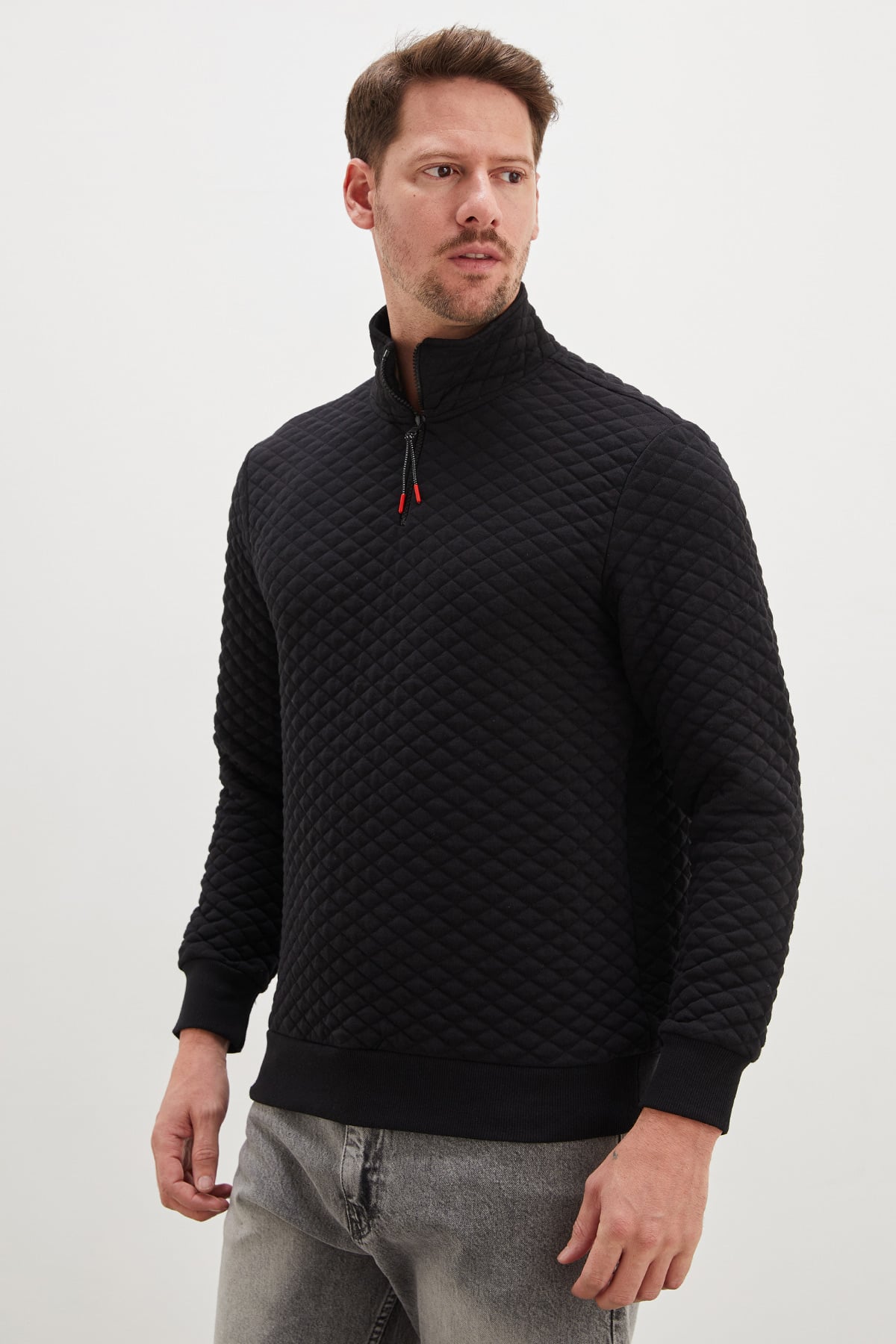 Yarım Fermuarlı Dik Yaka Kapitone Sweatshirt 6