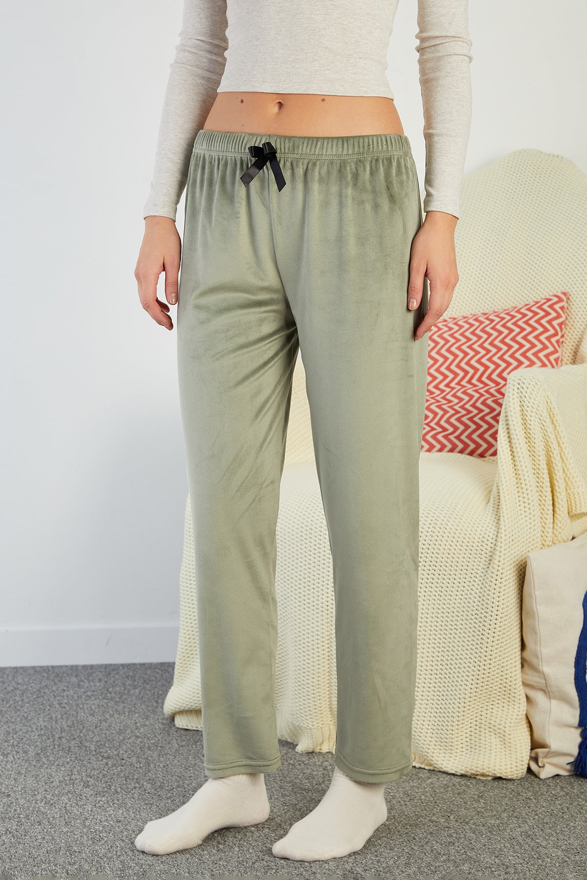 Fiyonklu Beli Lastikli Kadife Pijama Altı 7