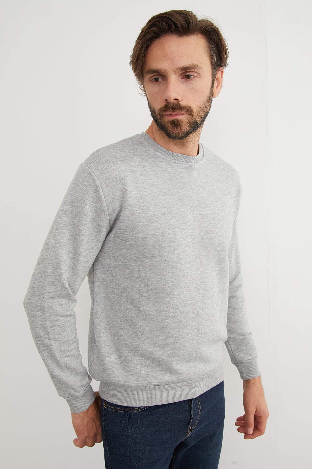 3 İplik Basic Bisiklet Yaka Sweatshirt 4