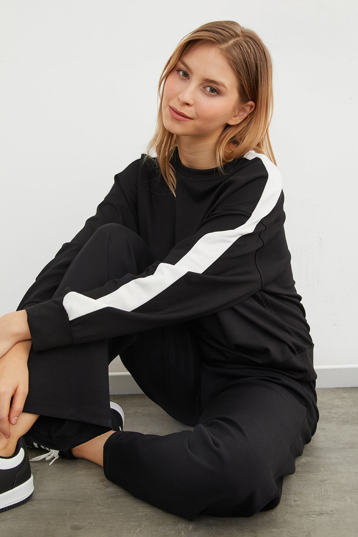 Kolu Şeritli Bisiklet Yaka Modal Sweatshirt 2