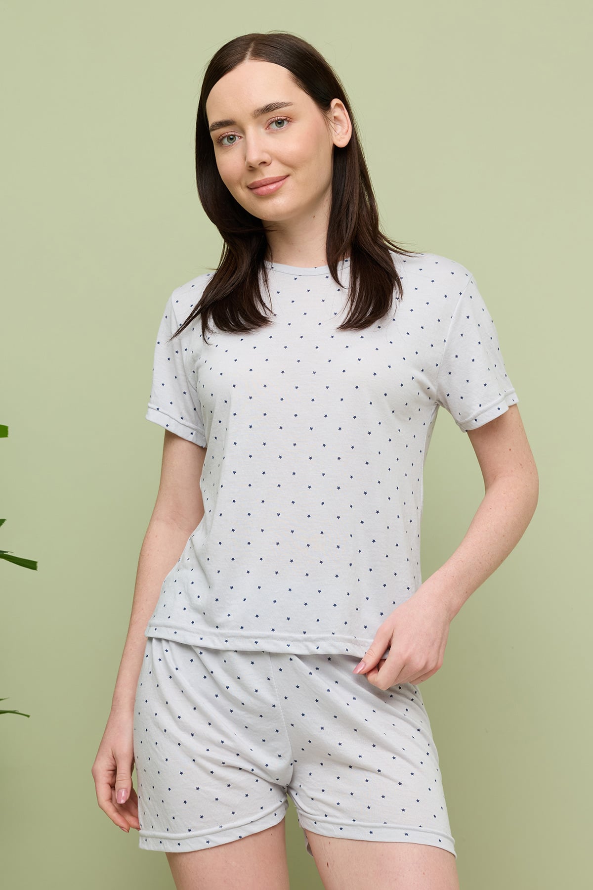 Yıldız Desenli Bisiklet Yaka Şortlu Pijama Takımı