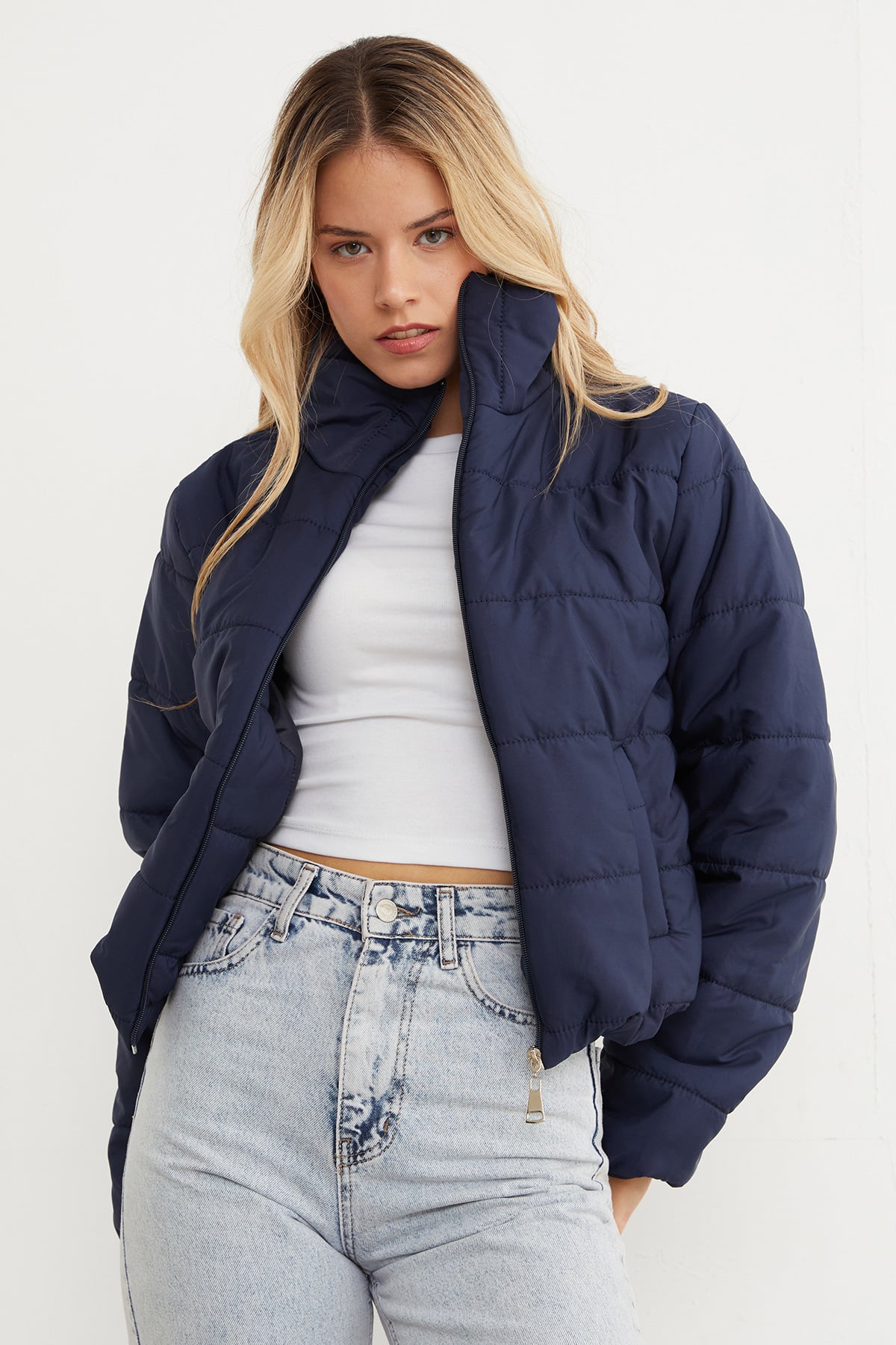 Beli Lastikli Crop Şişme Mont 6