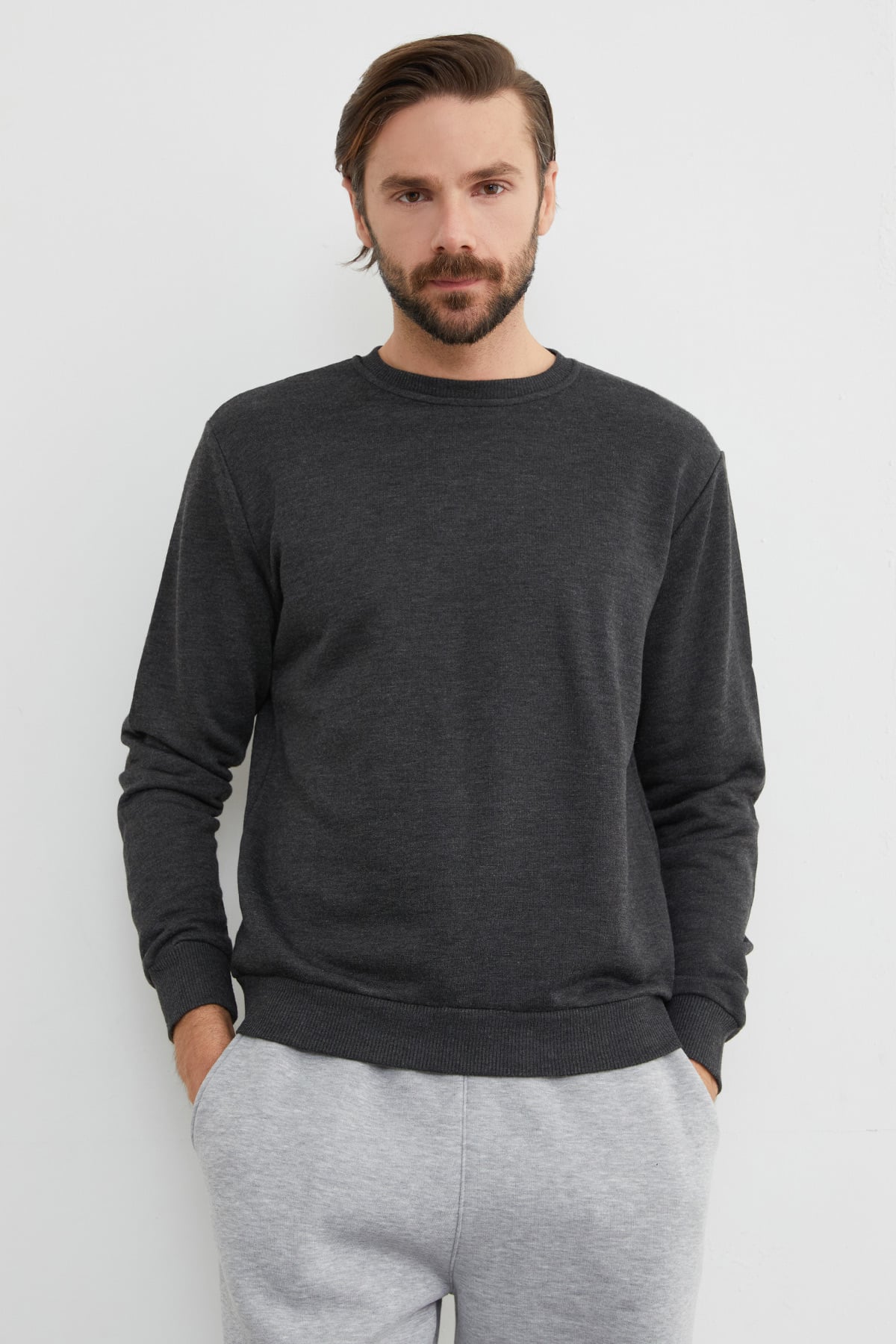 3 İplik Basic Bisiklet Yaka Sweatshirt 5