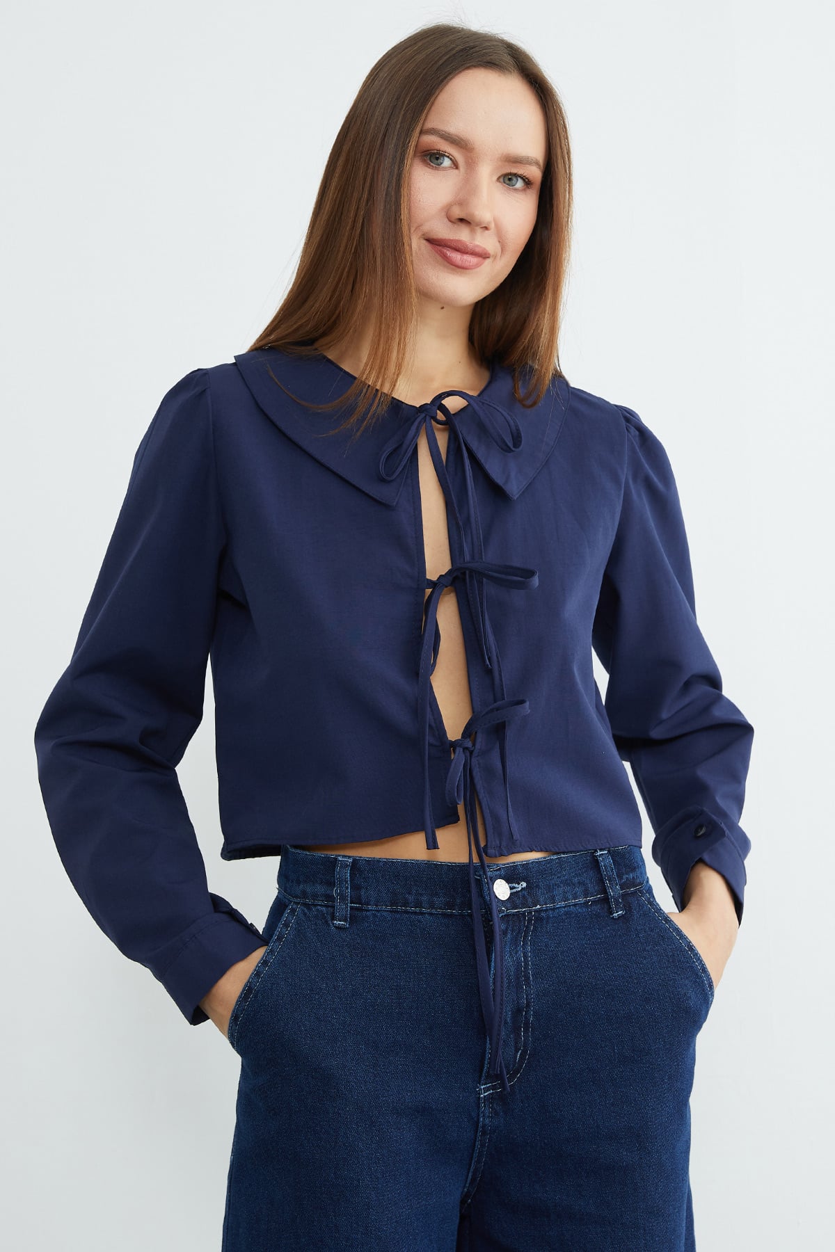 Önden Bağlamalı Bebe Yaka Crop Bluz 4
