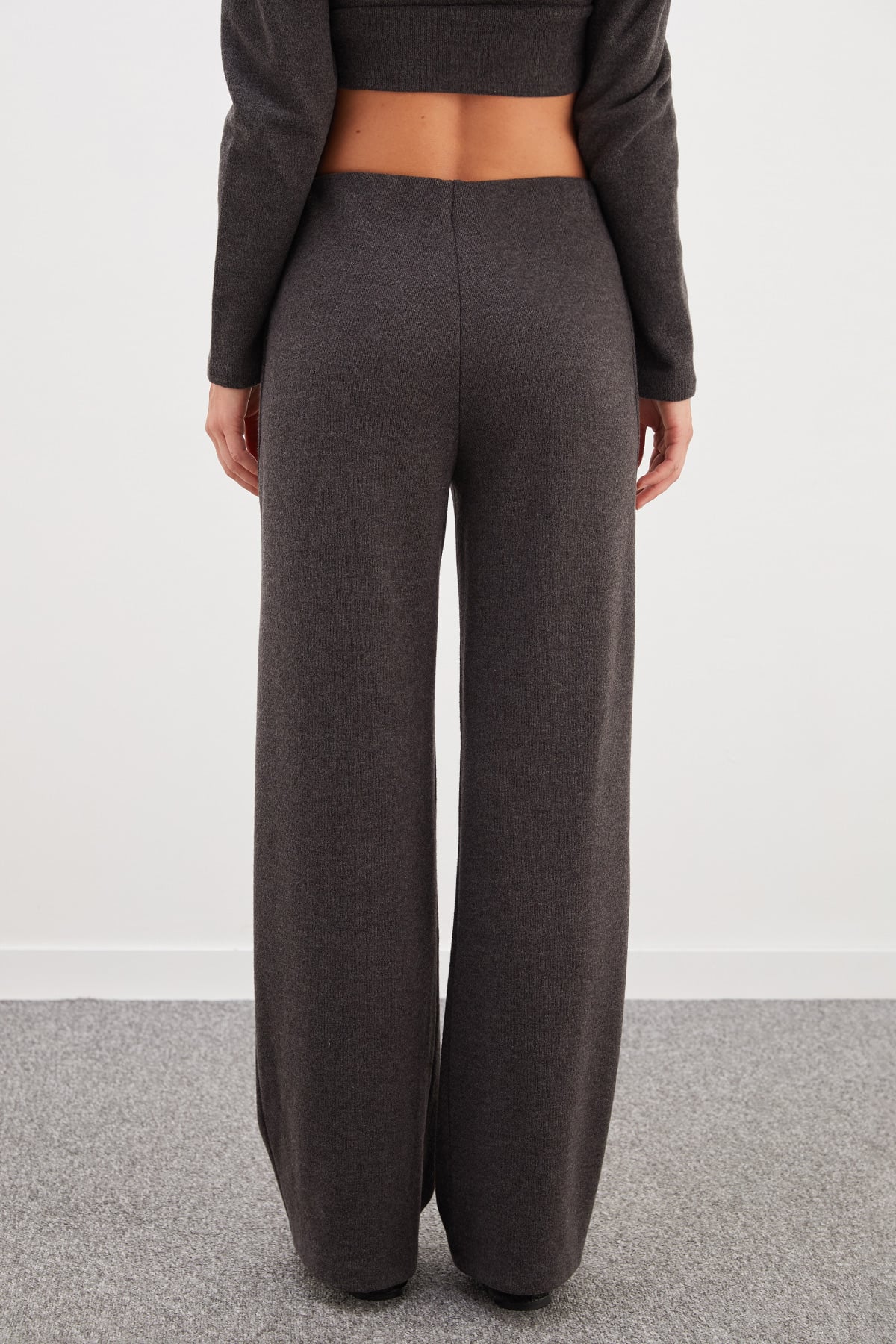 Beli Lastikli Çimalı Triko Pantolon 5