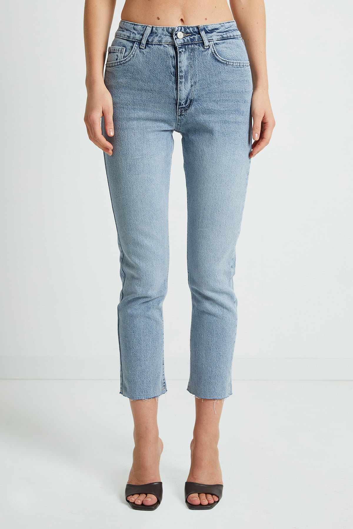 Kesik Paça Mom Jean 6