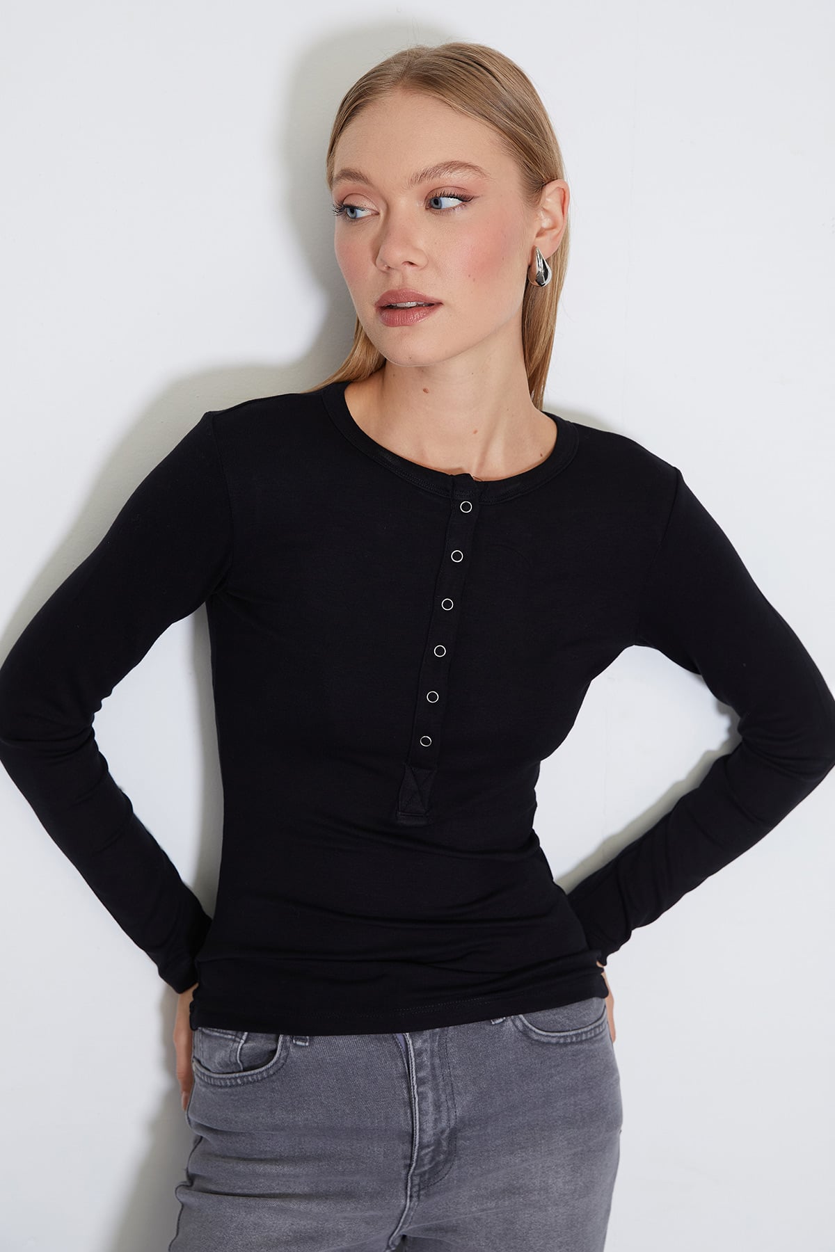 Yarım Çıtçıtlı Slim Fit Bluz 4