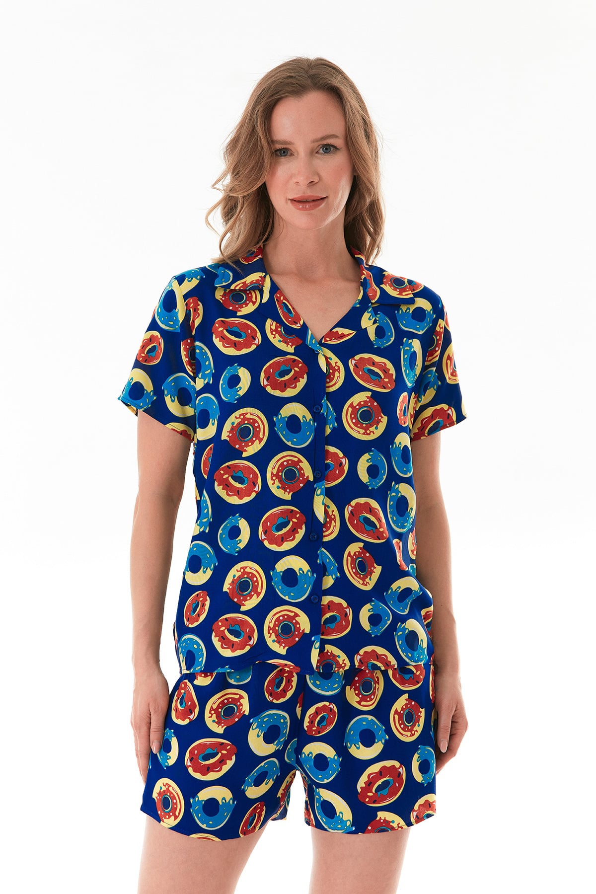 Donut Desenli Gömlek Yaka Şortlu Pijama Takımı 3