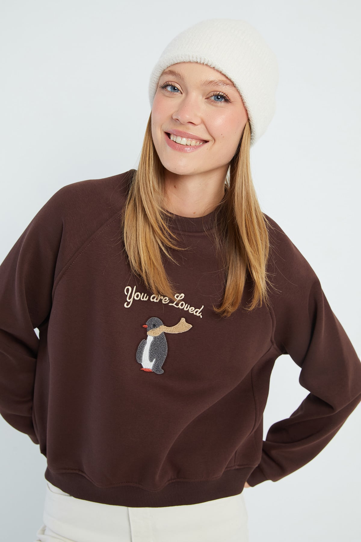 3 İplik Penguen Nakışlı Crop Sweatshirt