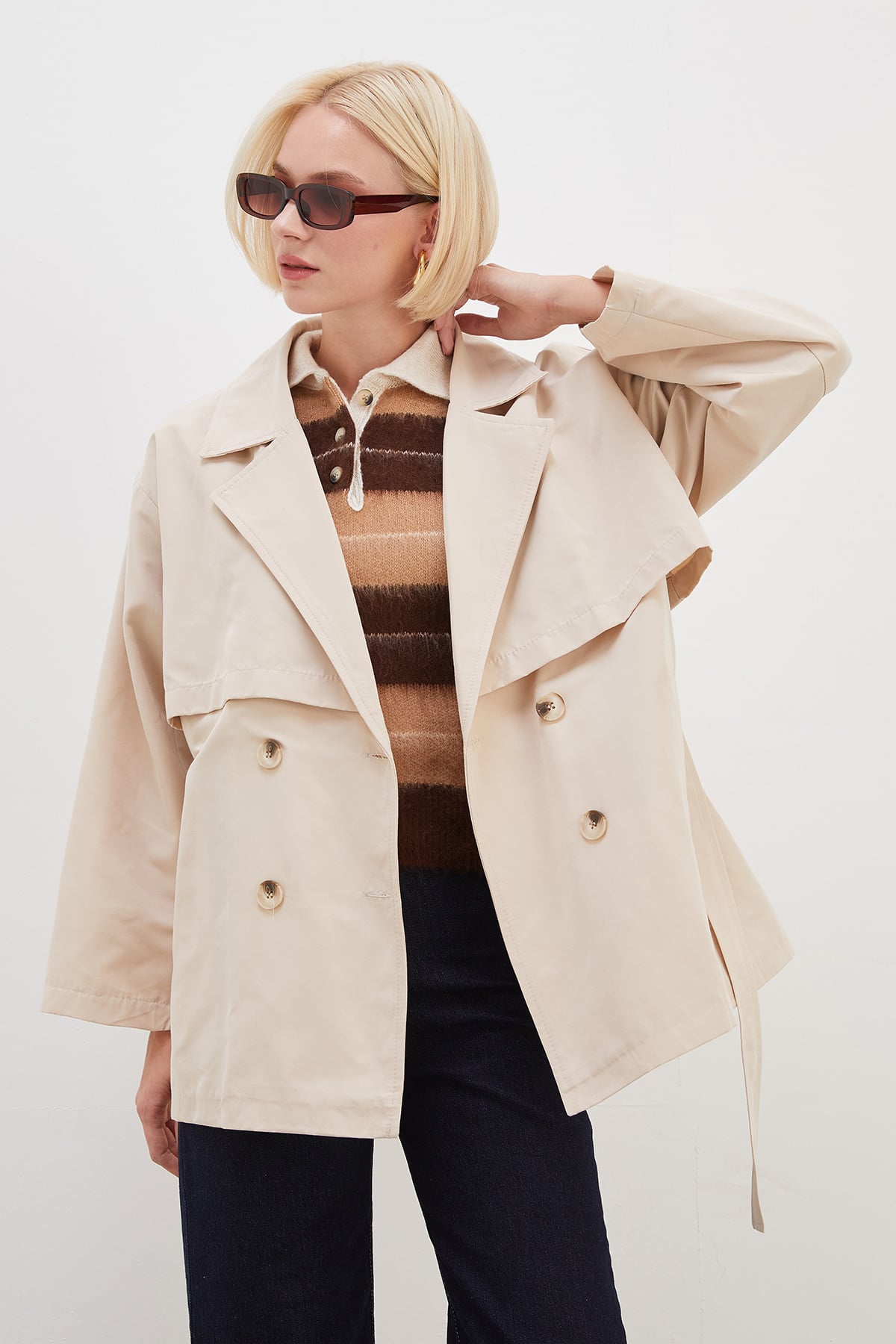 Pelerinli Kuşaklı Geniş Kol Oversize Trençkot 2