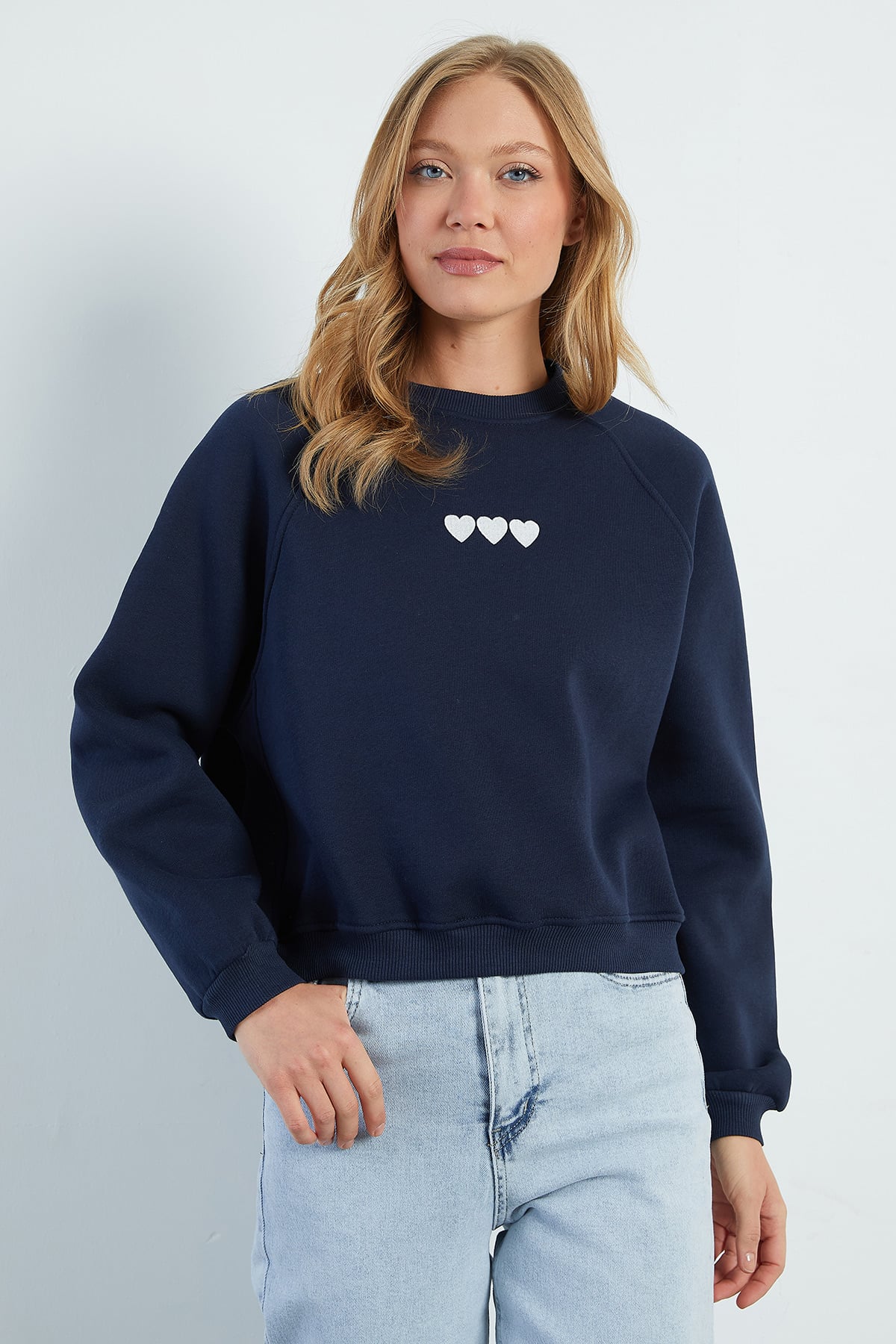 3 İplik Kalp Nakışlı Oversize Sweatshirt