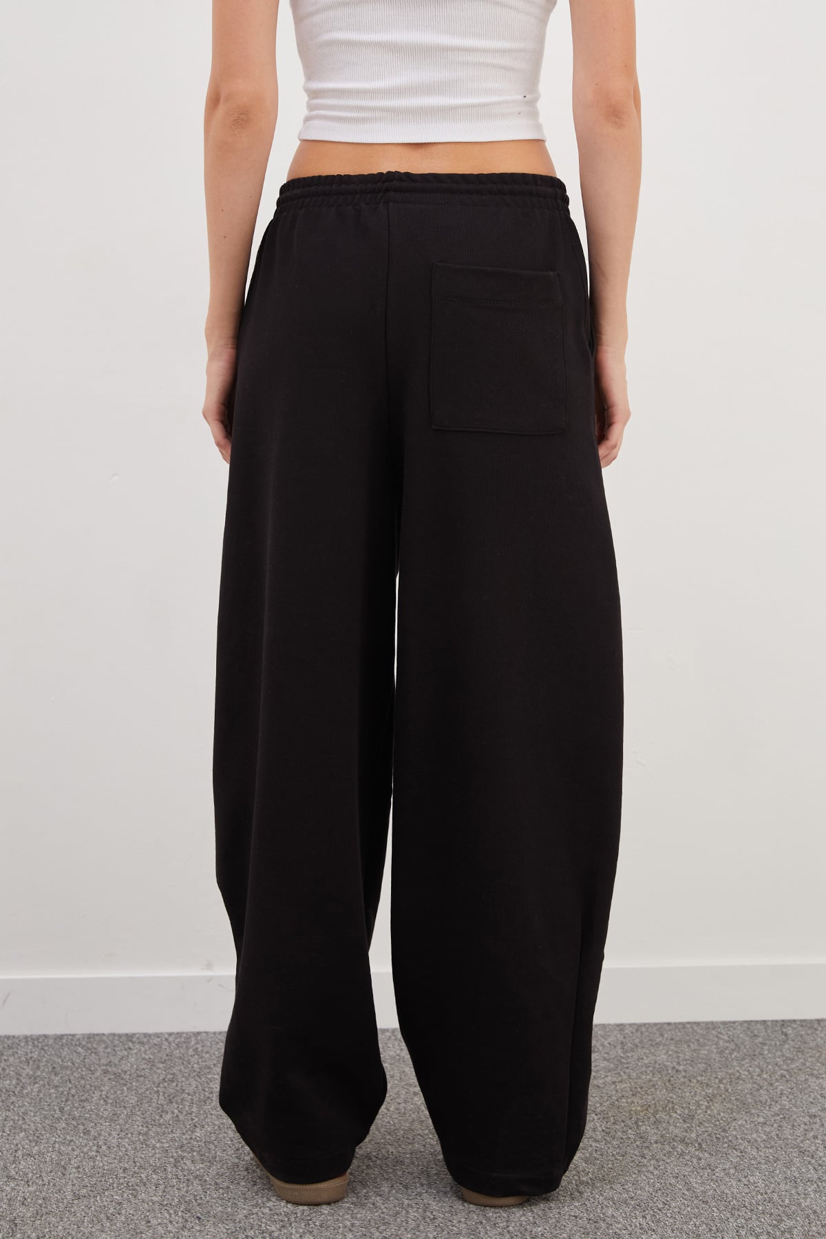 Beli Bağlamalı Baggy Eşofman Altı 8