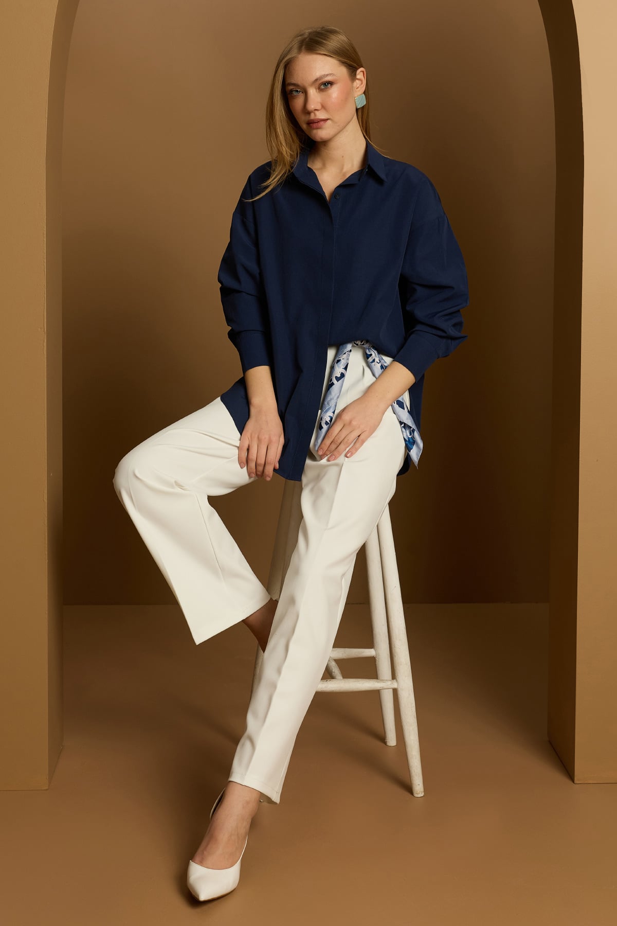 Basic Yırtmaçlı Oversize Gömlek 2